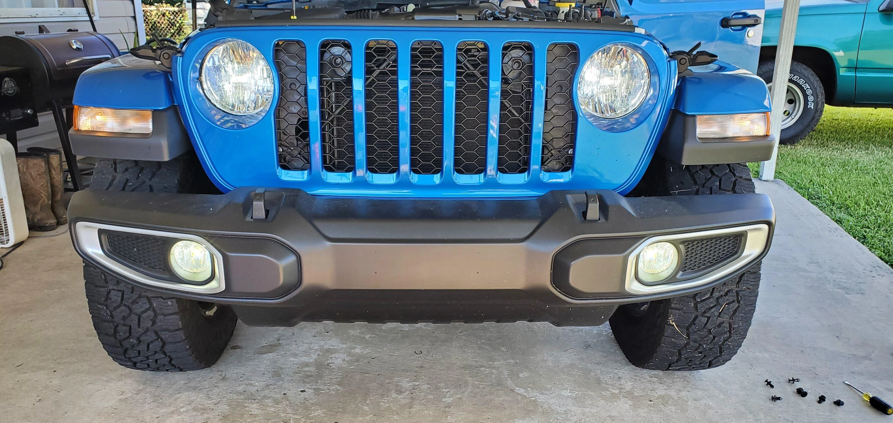Jeep Gladiator Chris's Sport S Max Tow - Boring Daily 'Build' 20221015_103441
