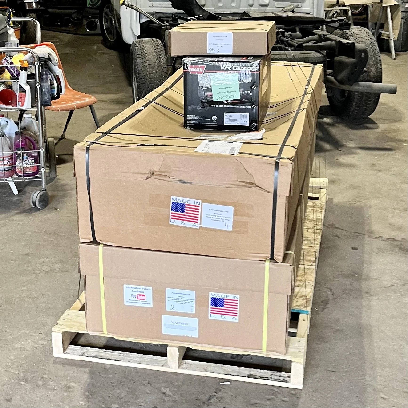 Jeep Gladiator Rock Hard Bumpers arrived!  Let’s get them on! 3A47EF78-B274-43CB-992E-4CF4F54B4A8A