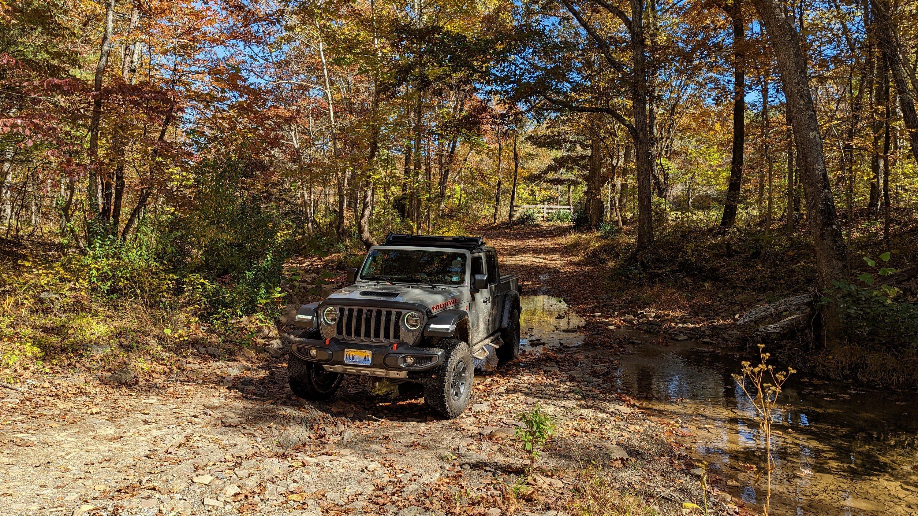 Jeep Gladiator Make us FALL in love with your Gladiator. (Show us your Bestop in the wild.) PXL_20221014_174206966~2
