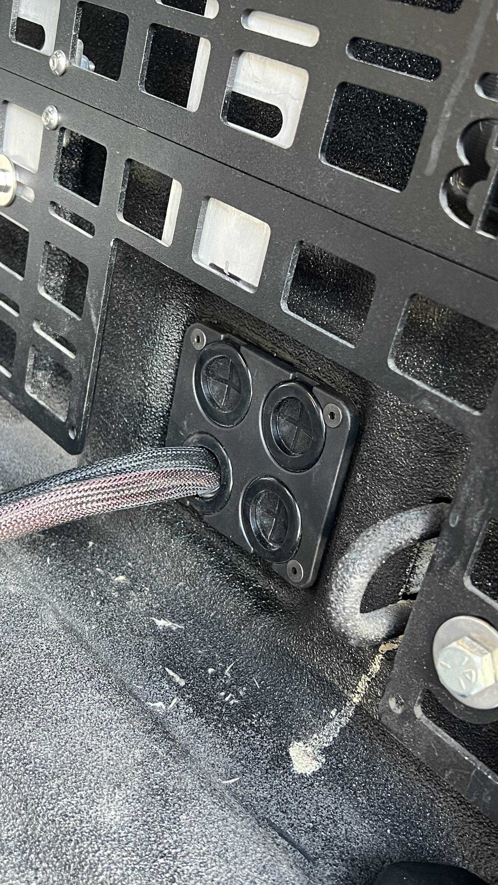 Jeep Gladiator Power distribution and wire management - multiple topics 3734B561-BB42-41A2-87AD-374DC80ACC9C