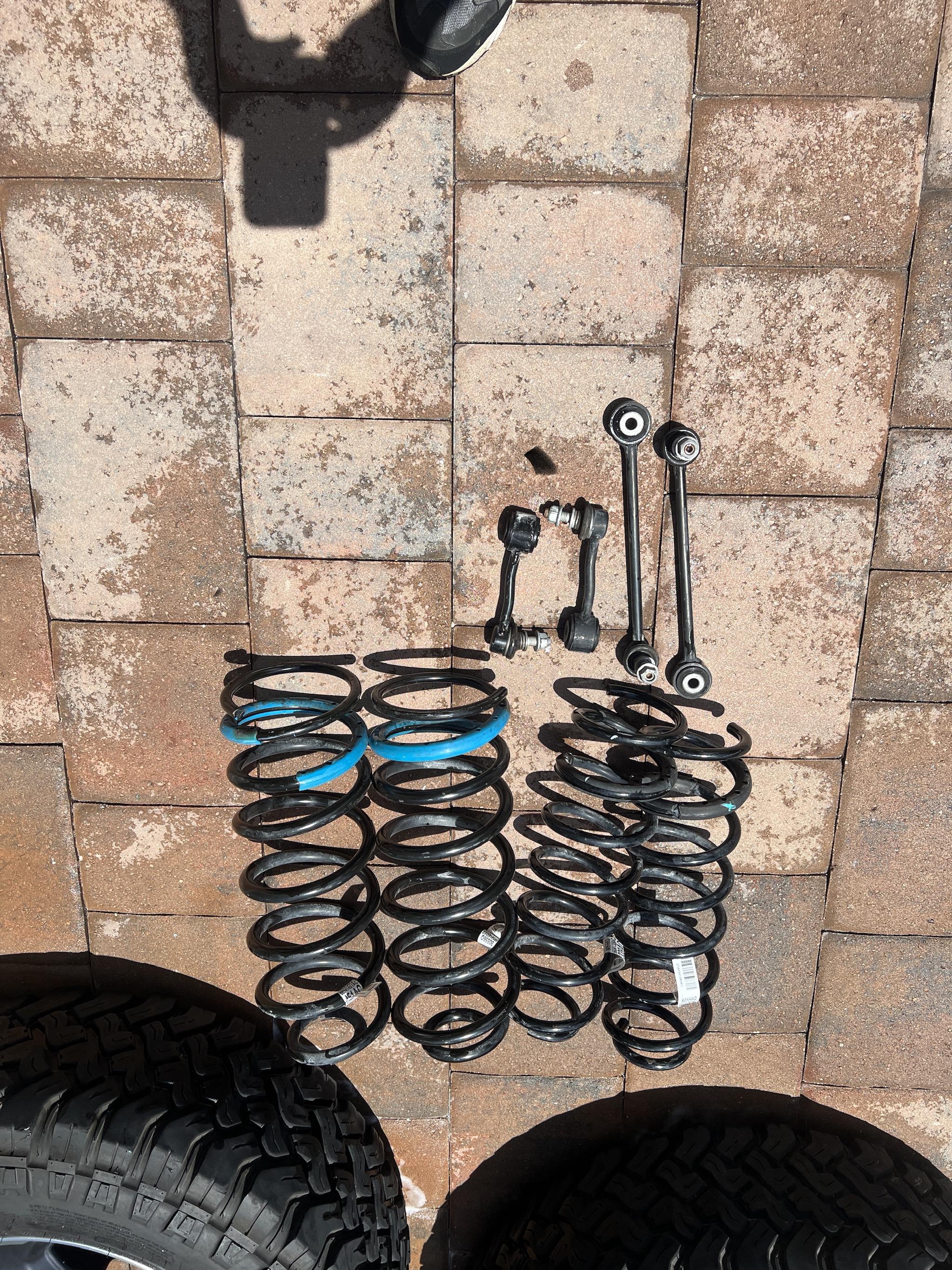 Jeep Gladiator Jeep Gladiator  Sport Willys Rubicon 4 Coil Springs With Trackbar And  4 Sway Bar End Links  Lift Your Sport For  Bigger Tires  Clearance 344C988C-33A4-4400-B72E-EC887E2A2325