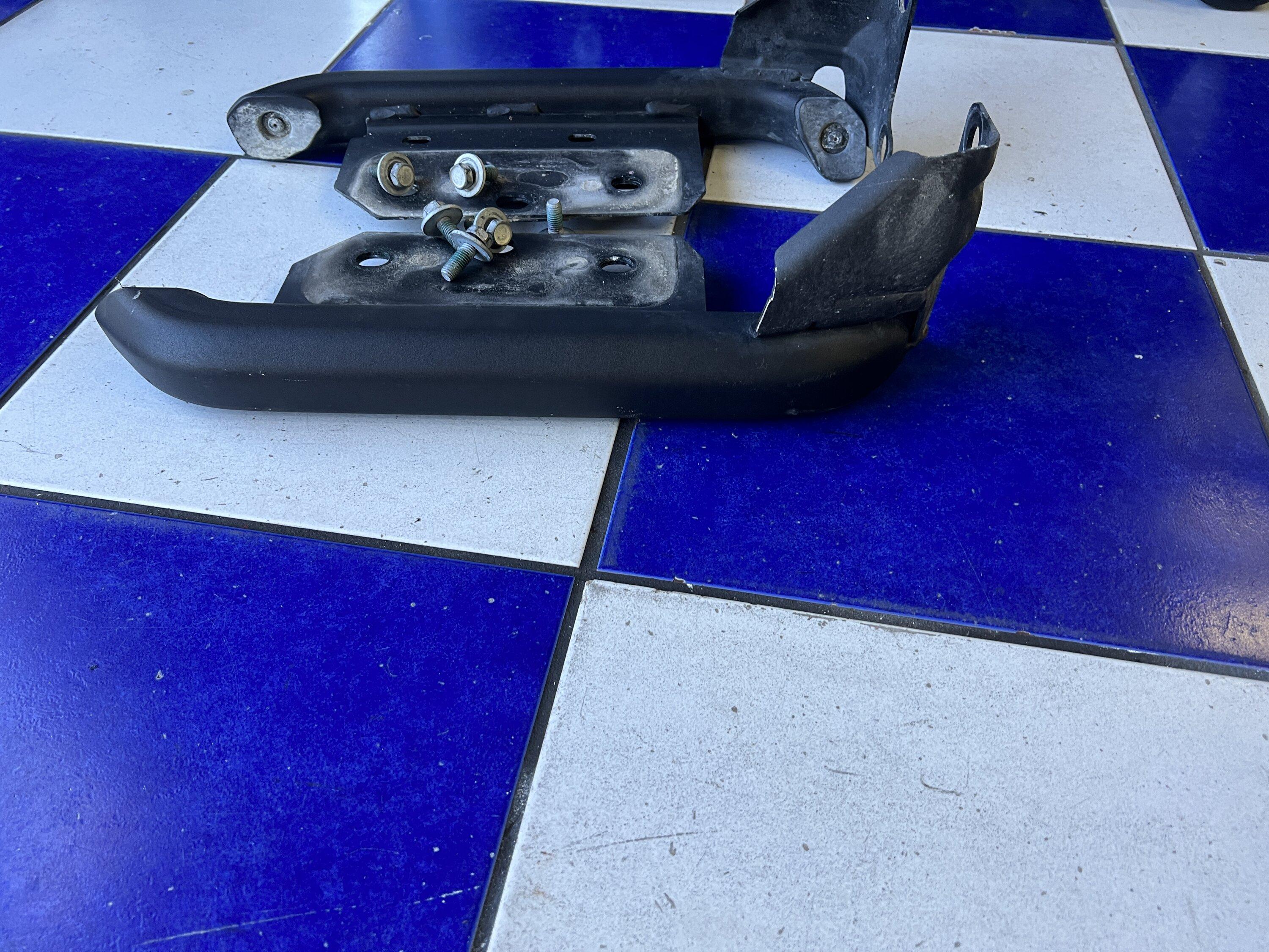 Jeep Gladiator Jeep Gladiator Rubicon JT Rocksliders Bed Protectors Oem Mopar With Hardware Rock Rails 1BF7B24F-5012-420D-B37B-96989FC847A4