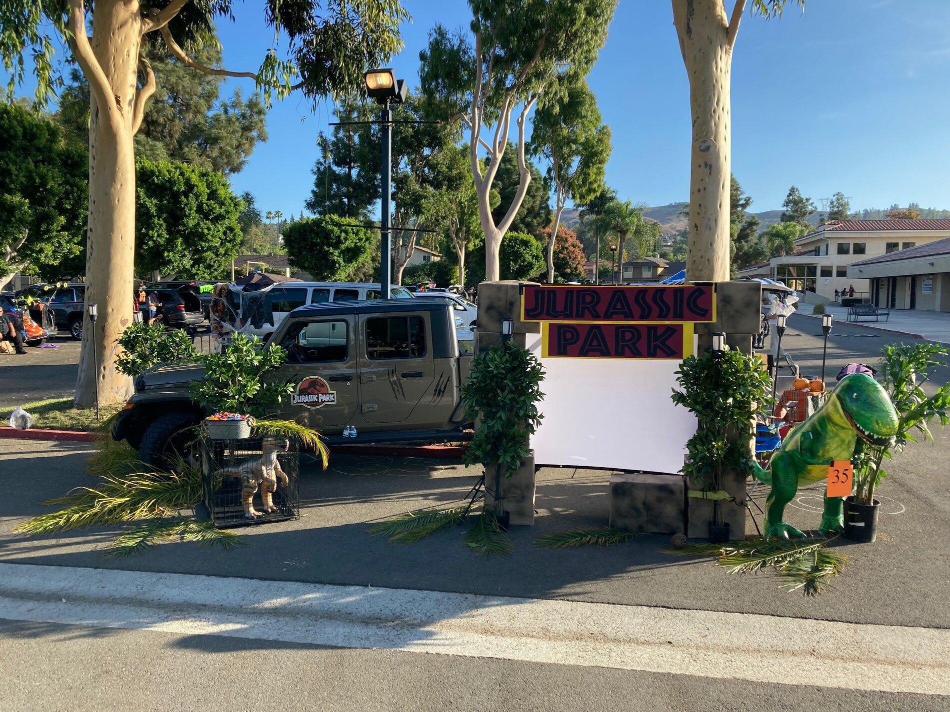 Jeep Gladiator Halloween creativity scene - post yours! ??? tt3-