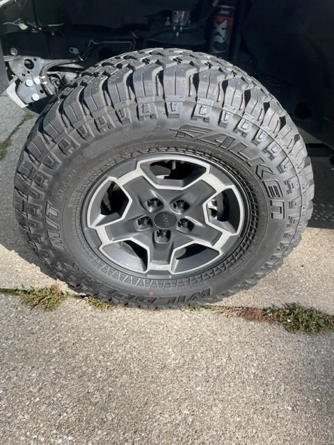 Jeep Gladiator Rubicon wheels and Falken MT tires off 2022 Mojave - set of 5 with 9k miles 8