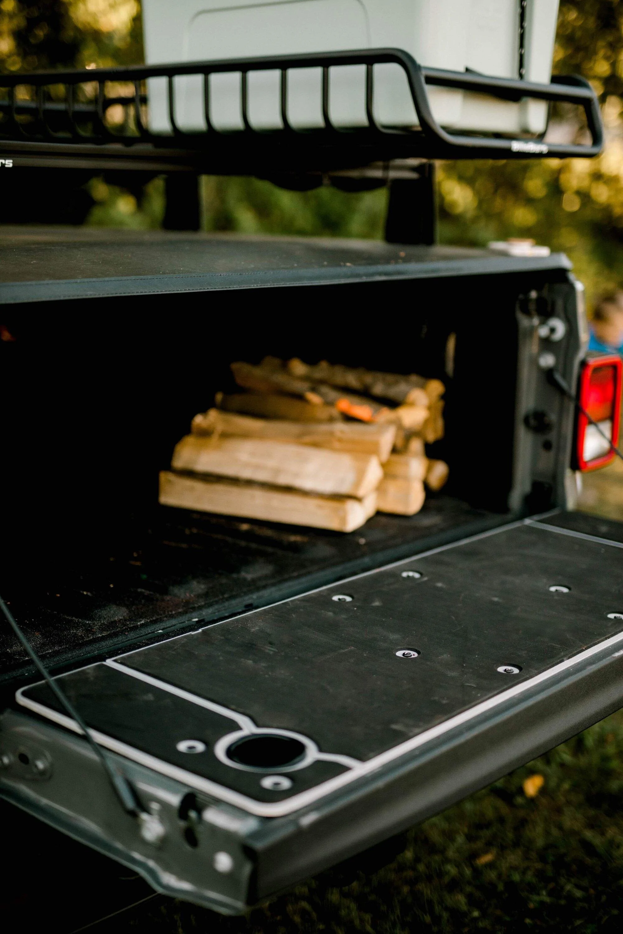 Jeep Gladiator New BillieBars Tailgate Cover! image1