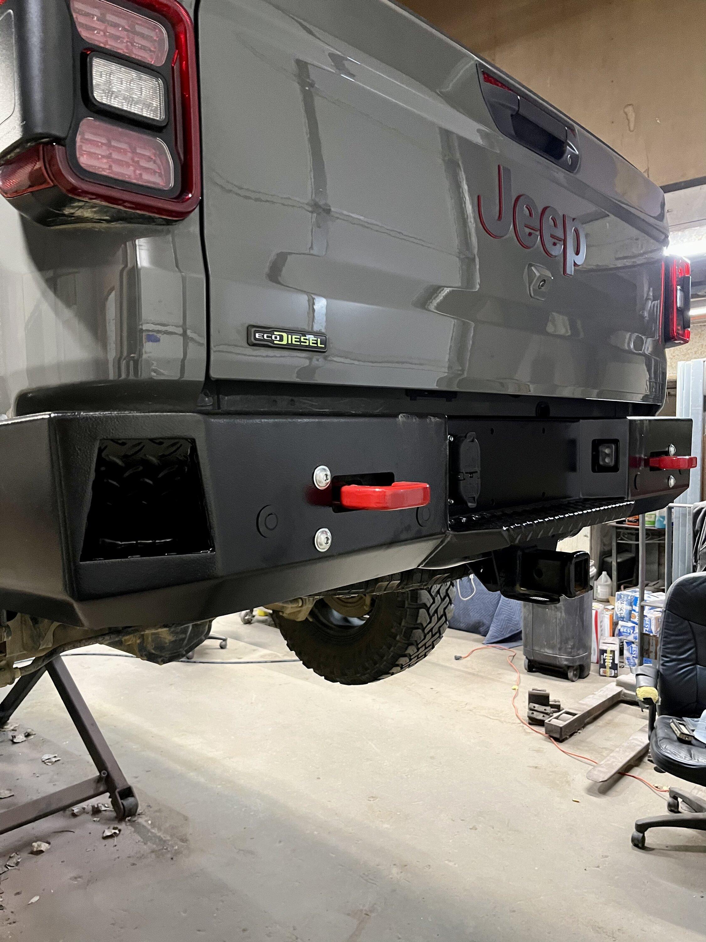 Jeep Gladiator Rock Hard 4x4 Bumpers? 28BB7876-CBB6-496C-BA78-17D39BD383E0