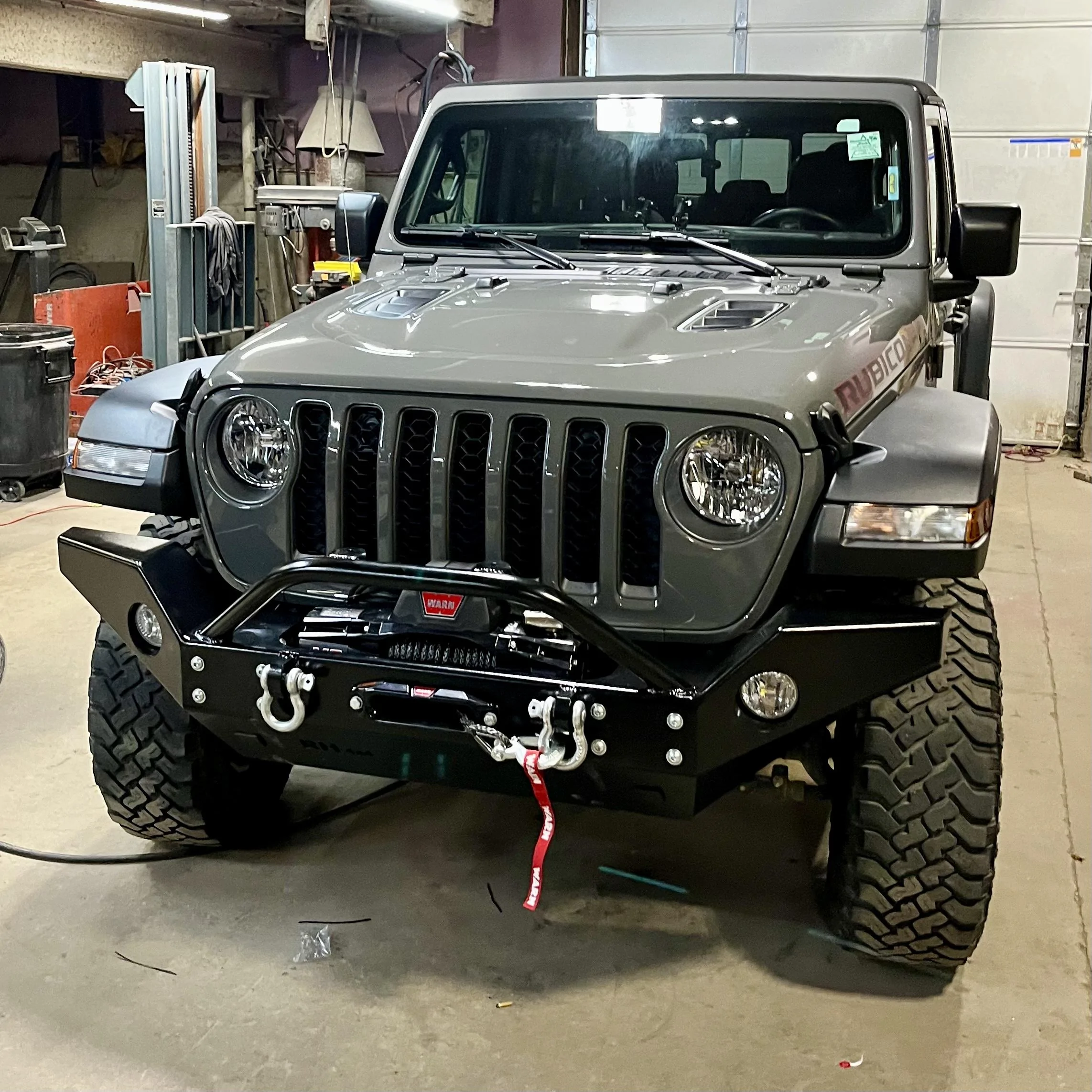 Jeep Gladiator Rock Hard Bumpers arrived!  Let’s get them on! F8063CCC-5F43-4591-9D91-52BA53A65CA7
