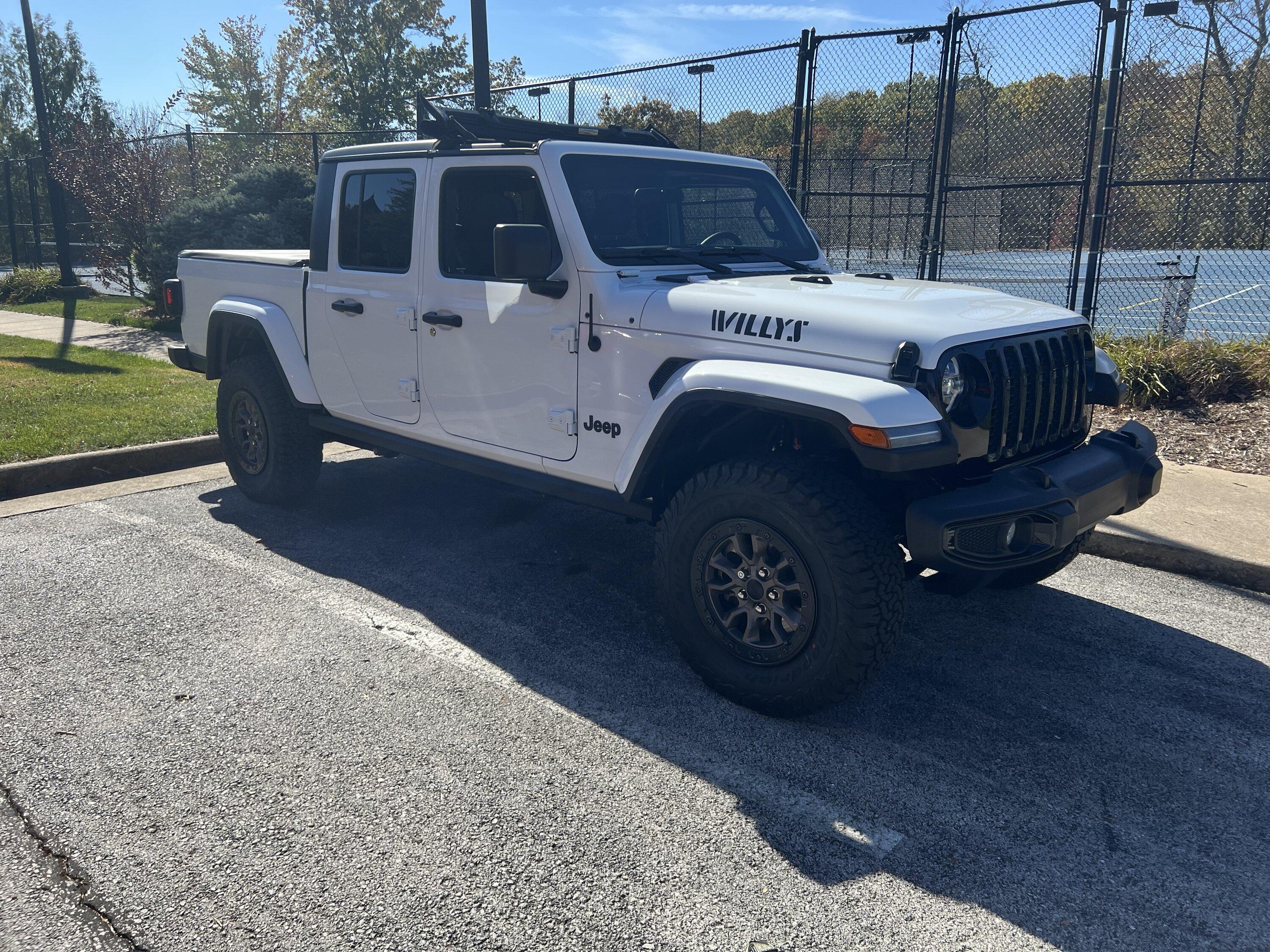 Jeep Gladiator I need help with this please 84B94BFC-3A2A-4543-AC48-26377CF97E75