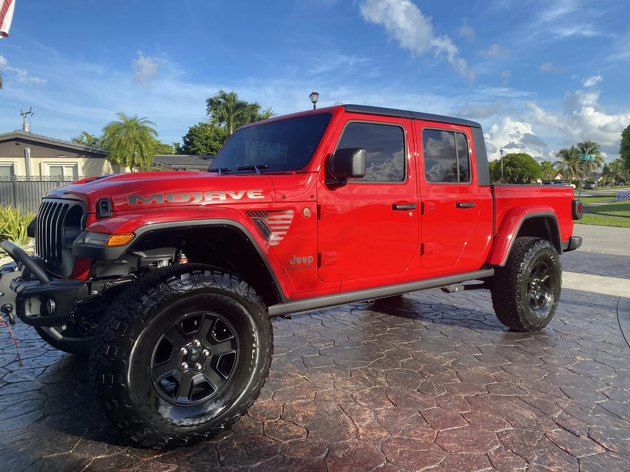 Jeep Gladiator Stock Mojave Wheels with 37x12.50r17 BFgoodrich KO2’s 052157BF-3571-4AC7-BDA2-B6412AE14167