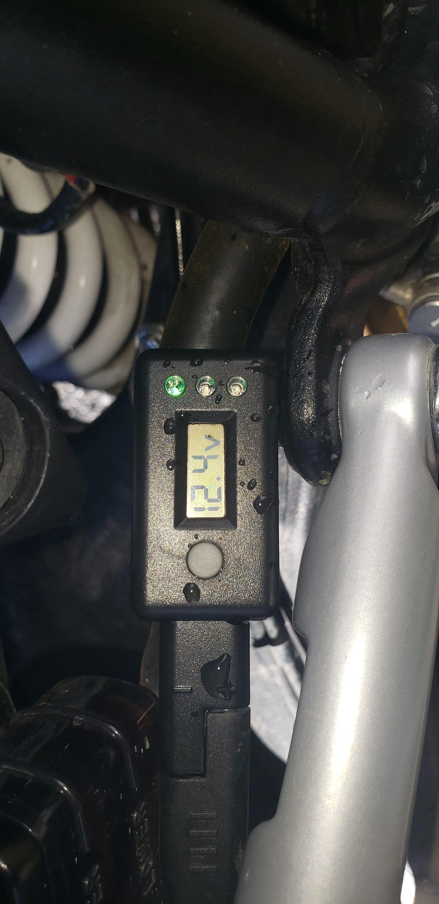 Jeep Gladiator Your battery voltage - truck off and at rest 20221022_091814