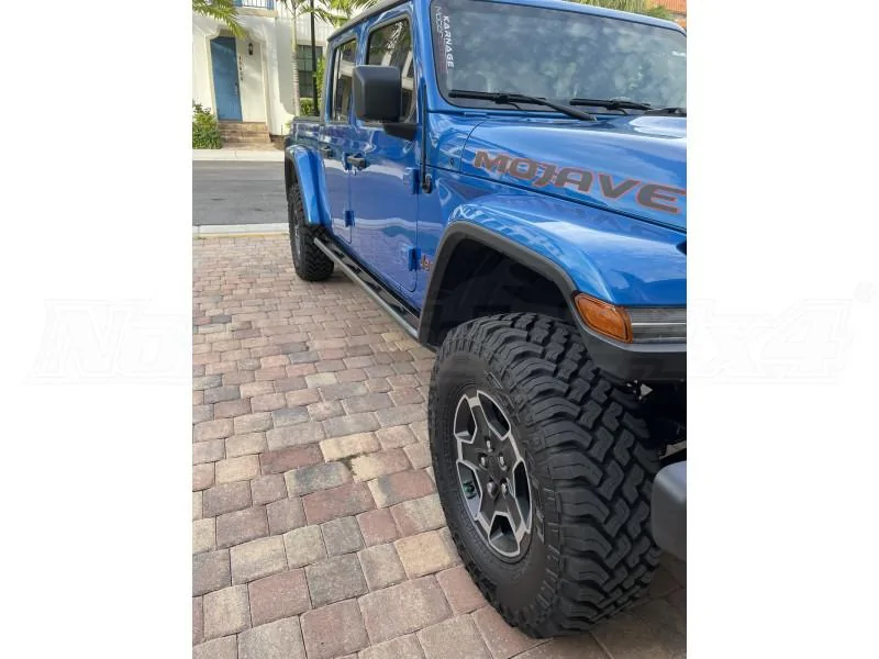 Jeep Gladiator Jeep Gladiator Mojave upgrade wheels 66A82D01-4F1C-46BF-91EC-C2FCAAD7666C