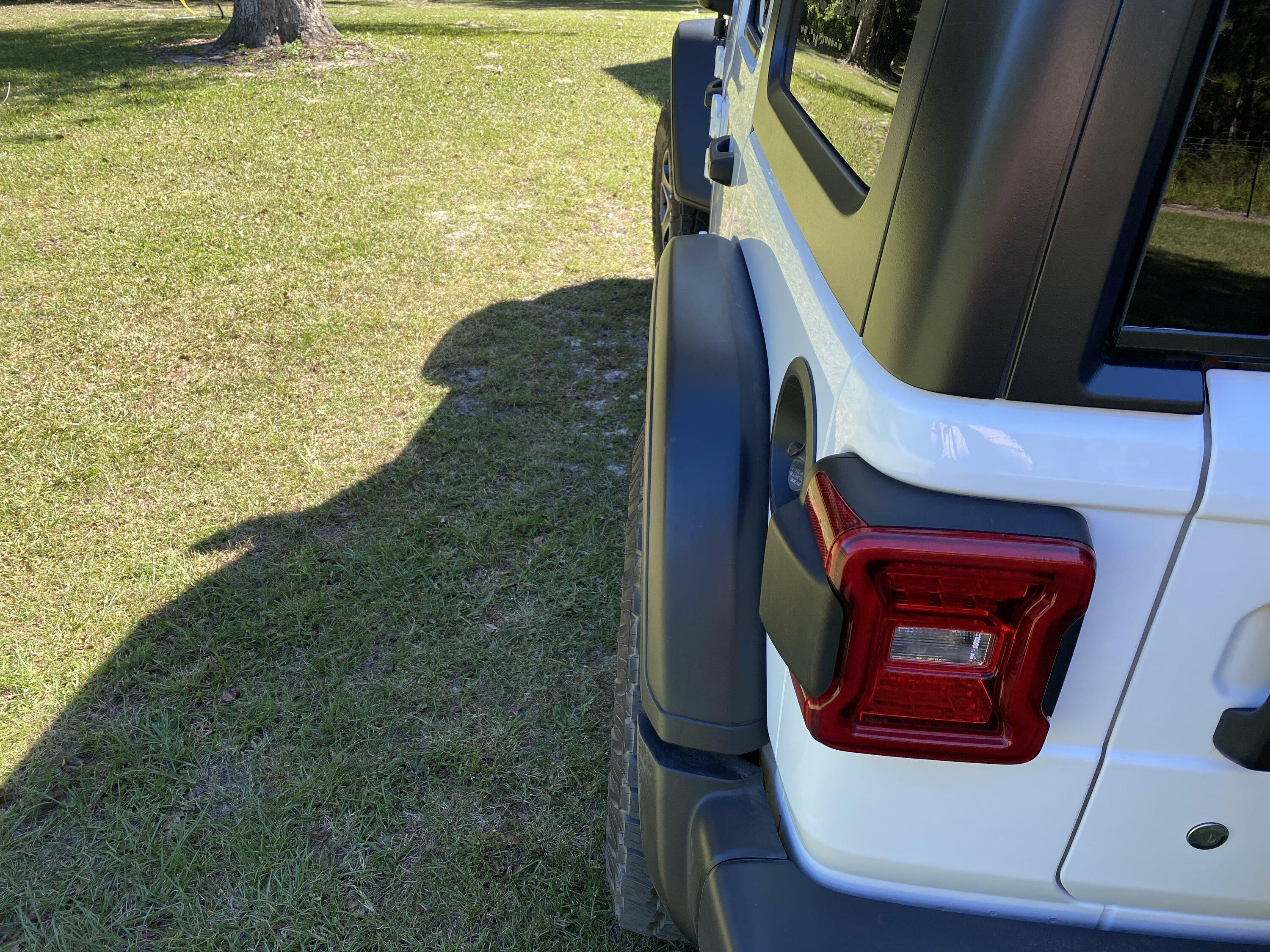 Jeep Gladiator I need help with this please C7EA71AF-F414-4A2F-8683-0AF7DA443316
