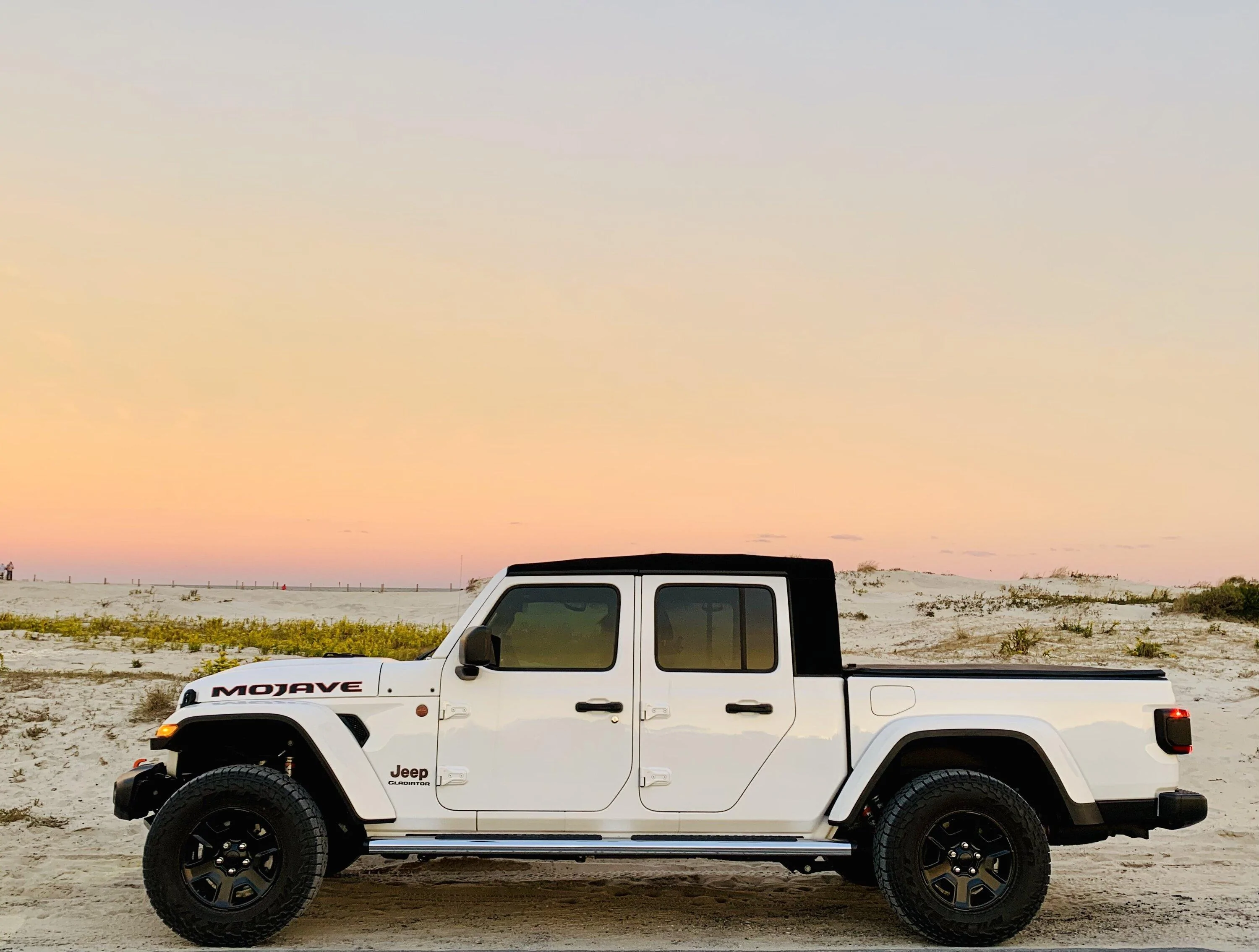 Jeep Gladiator MOJAVE Edition Gladiator JT Club 8D85FDA5-C682-45DD-8B15-812C2CD4E5A1