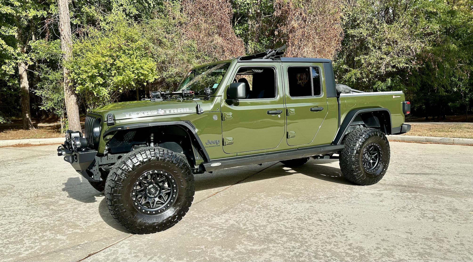 Jeep Gladiator SIDETRACKED - My Sarge Green Texas Trail Edition Build 10-23-22 Edited