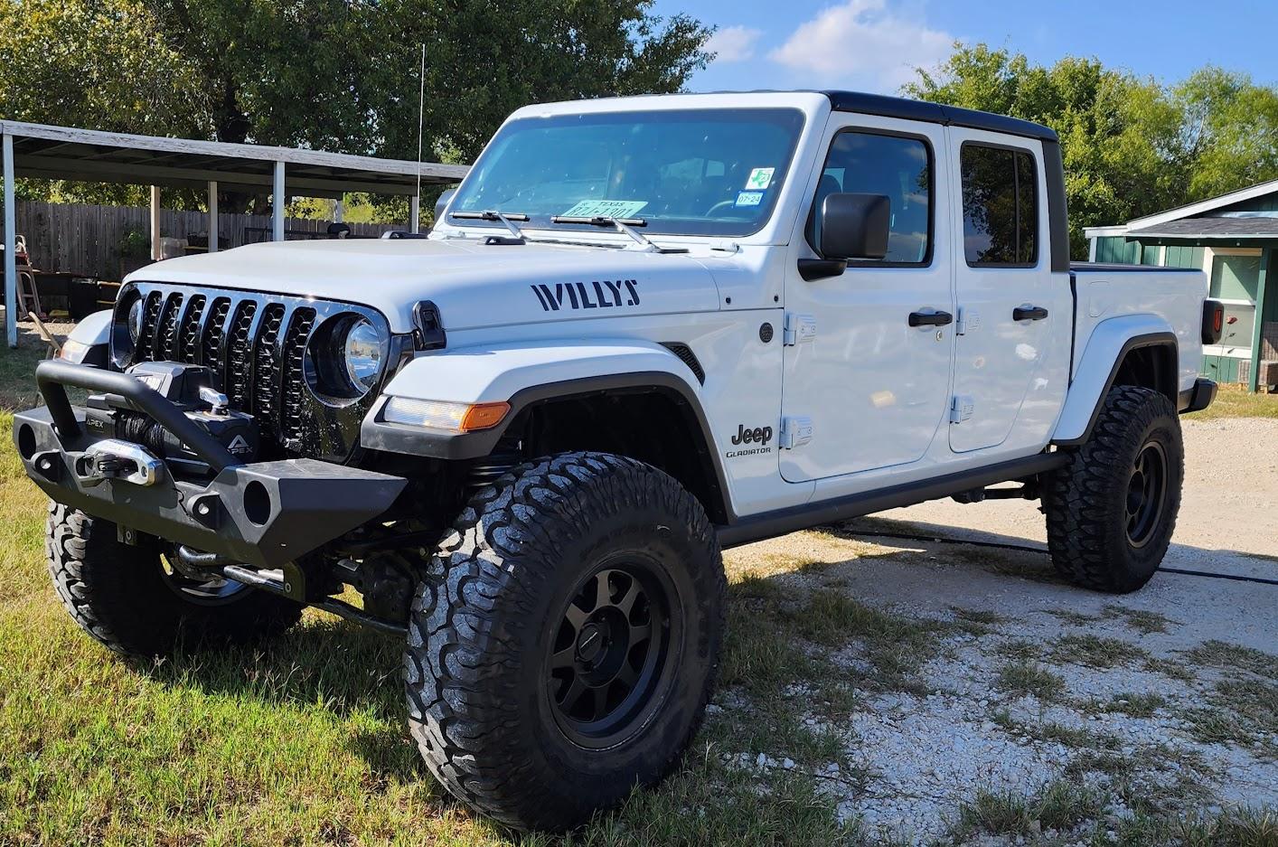 Jeep Gladiator Lets see all those Gladiators with lifts and bigger tires! 20221024_155209