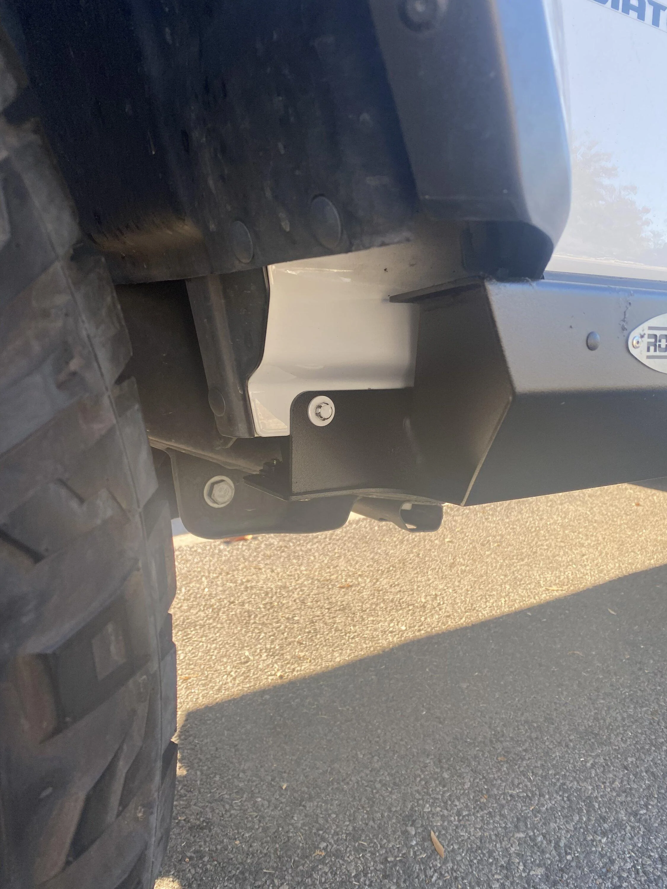 Jeep Gladiator RSE Gen 3 Step Slider Installation 2020 JT IMG_4811
