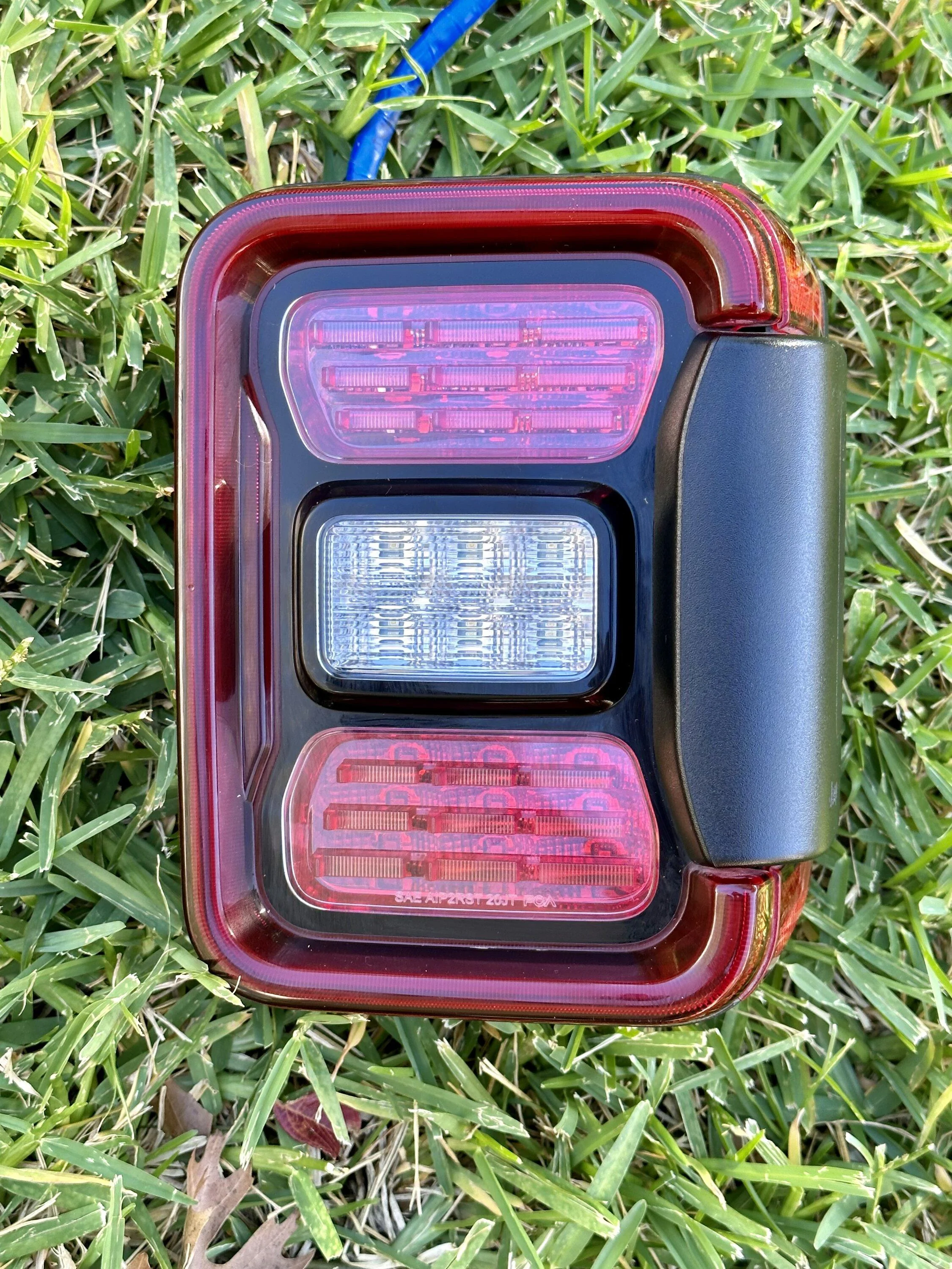 Jeep Gladiator OEM LED Rear Taillights 60F3DE6F-A556-4C1C-A6A1-872BC03EADE8