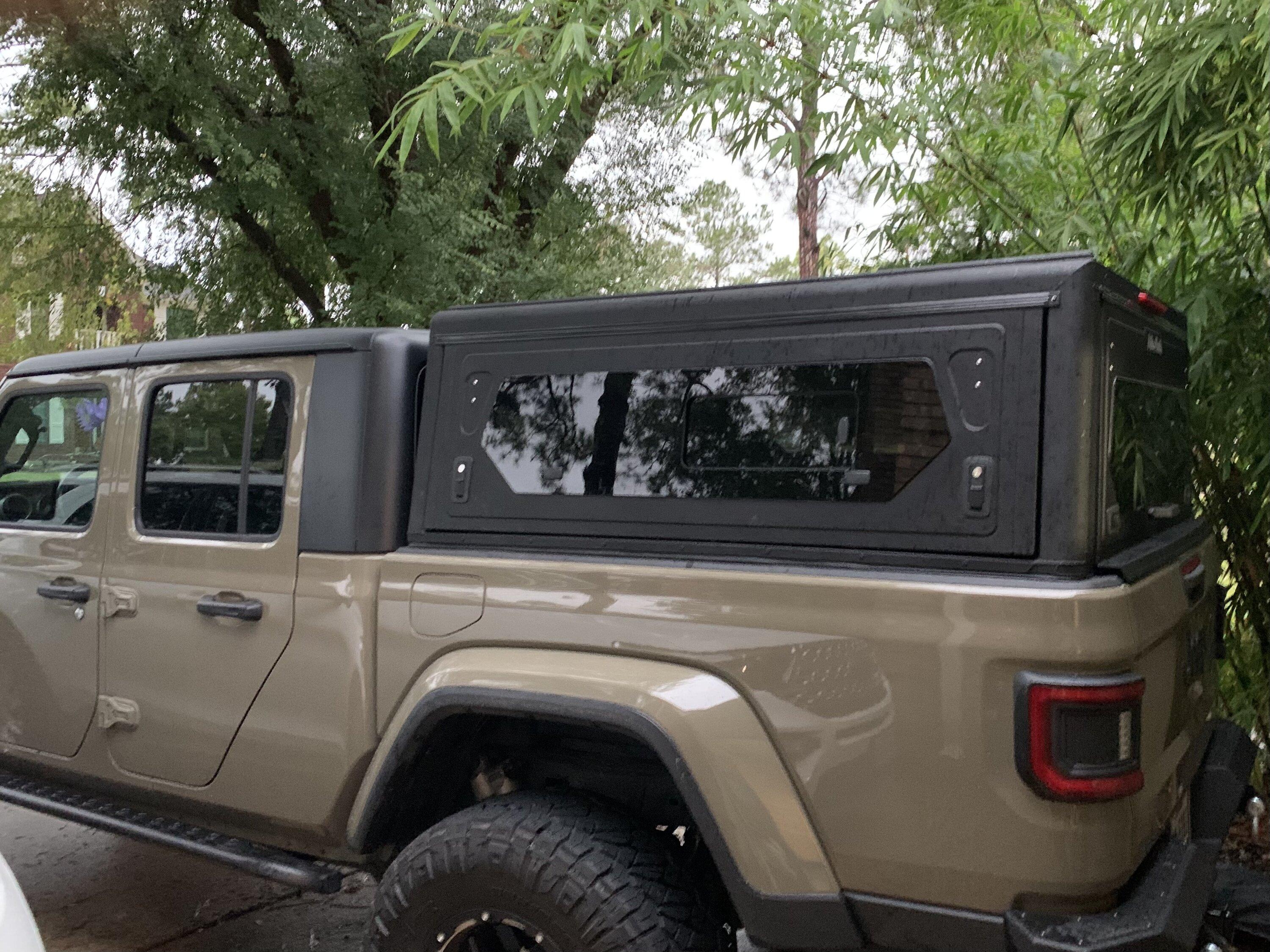 Jeep Gladiator Alu-Cab Contour Canopy Roll Call - not Camper 7FB1B988-66BB-437E-A070-06D33794B2E8
