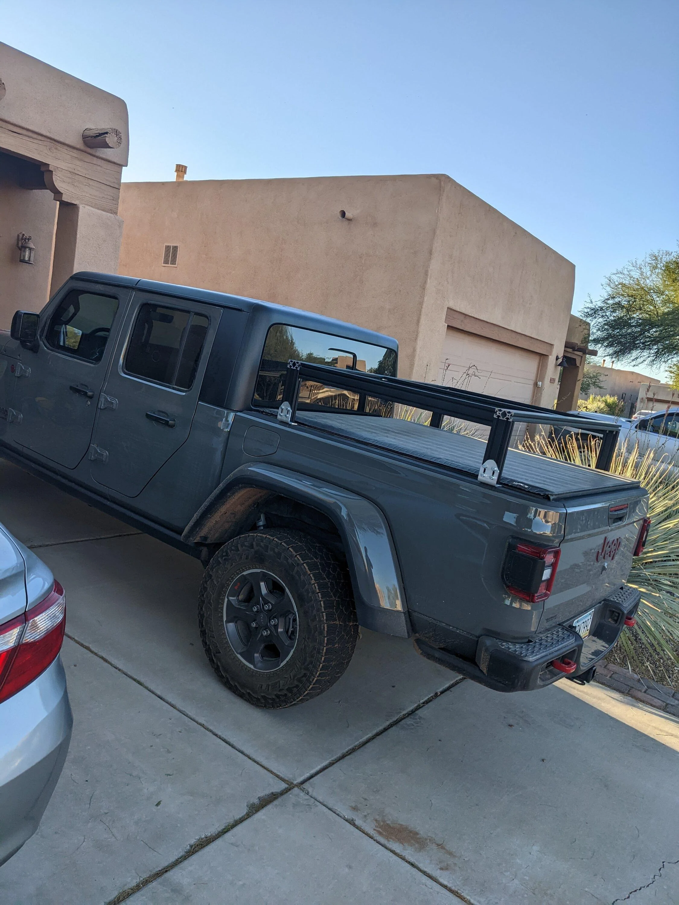 Jeep Gladiator Diy extrusion rack PXL_20221028_233234739.MP