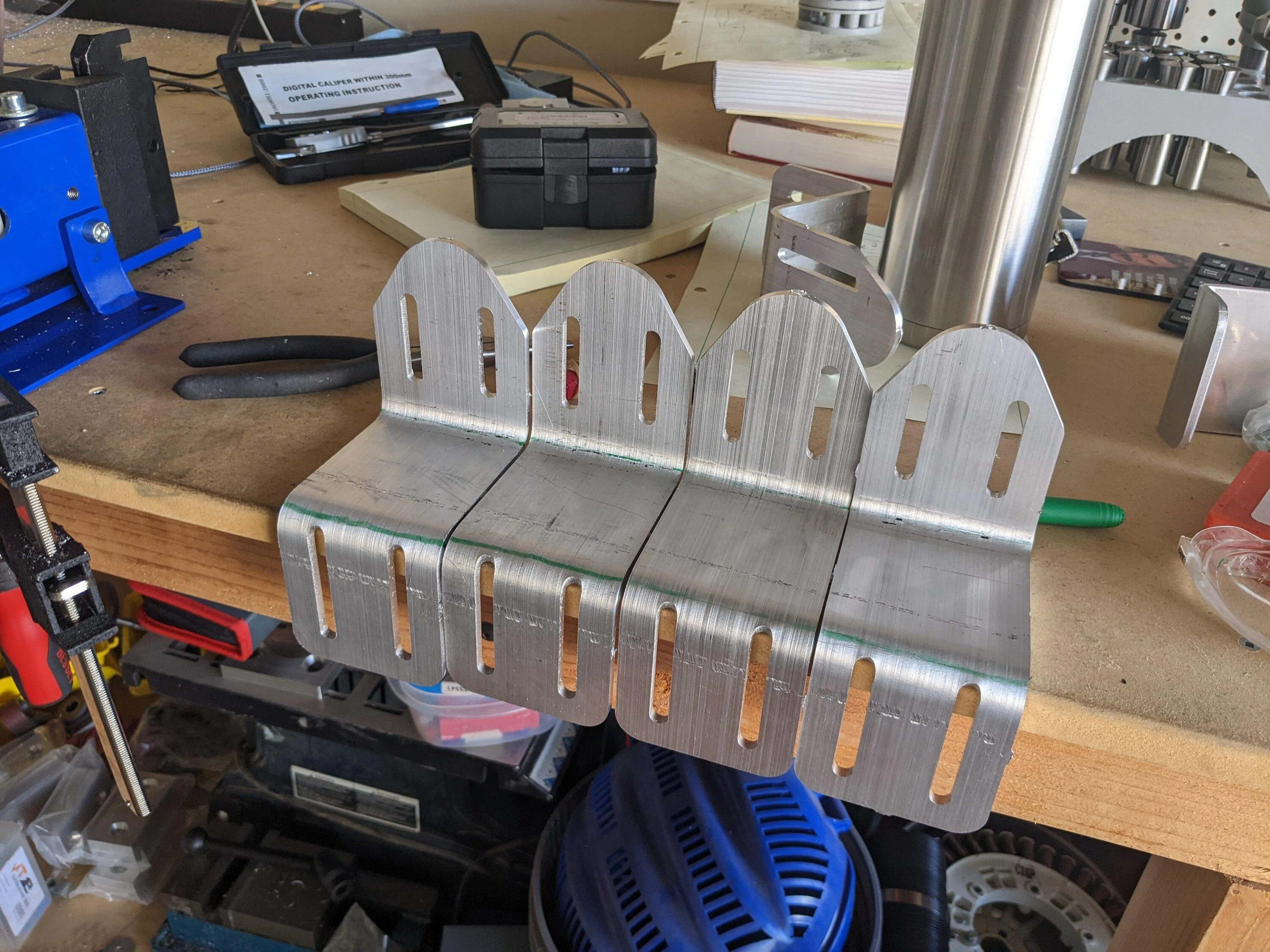 Jeep Gladiator Diy extrusion rack PXL_20221011_200510701.MP