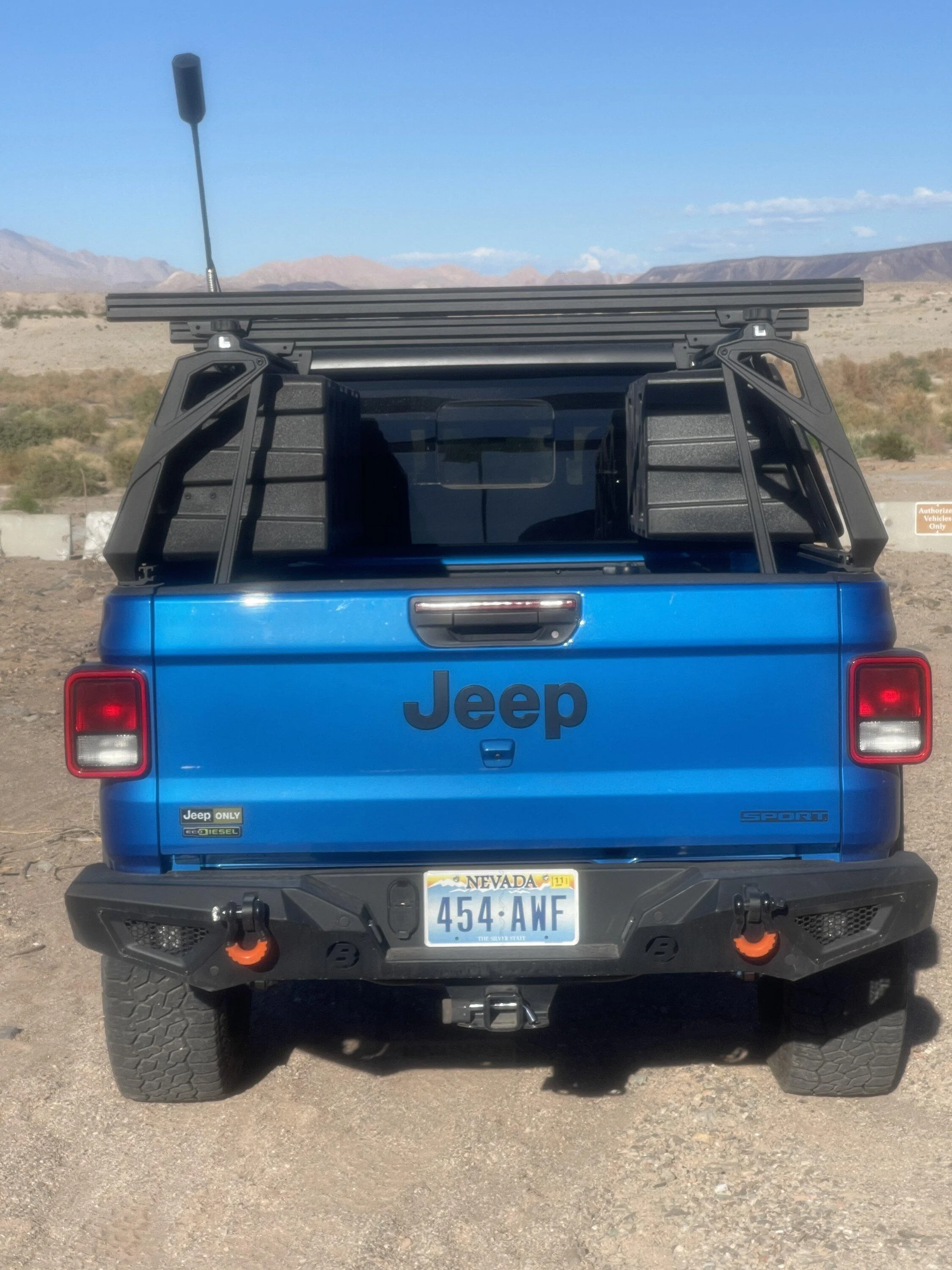 Jeep Gladiator Make us FALL in love with your Gladiator. (Show us your Bestop in the wild.) 2022-10-06 16.06.08