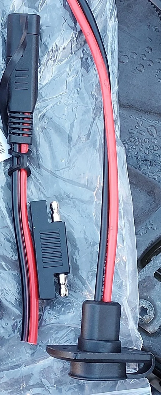 Jeep Gladiator Permanent mount battery tender 20221029_220339