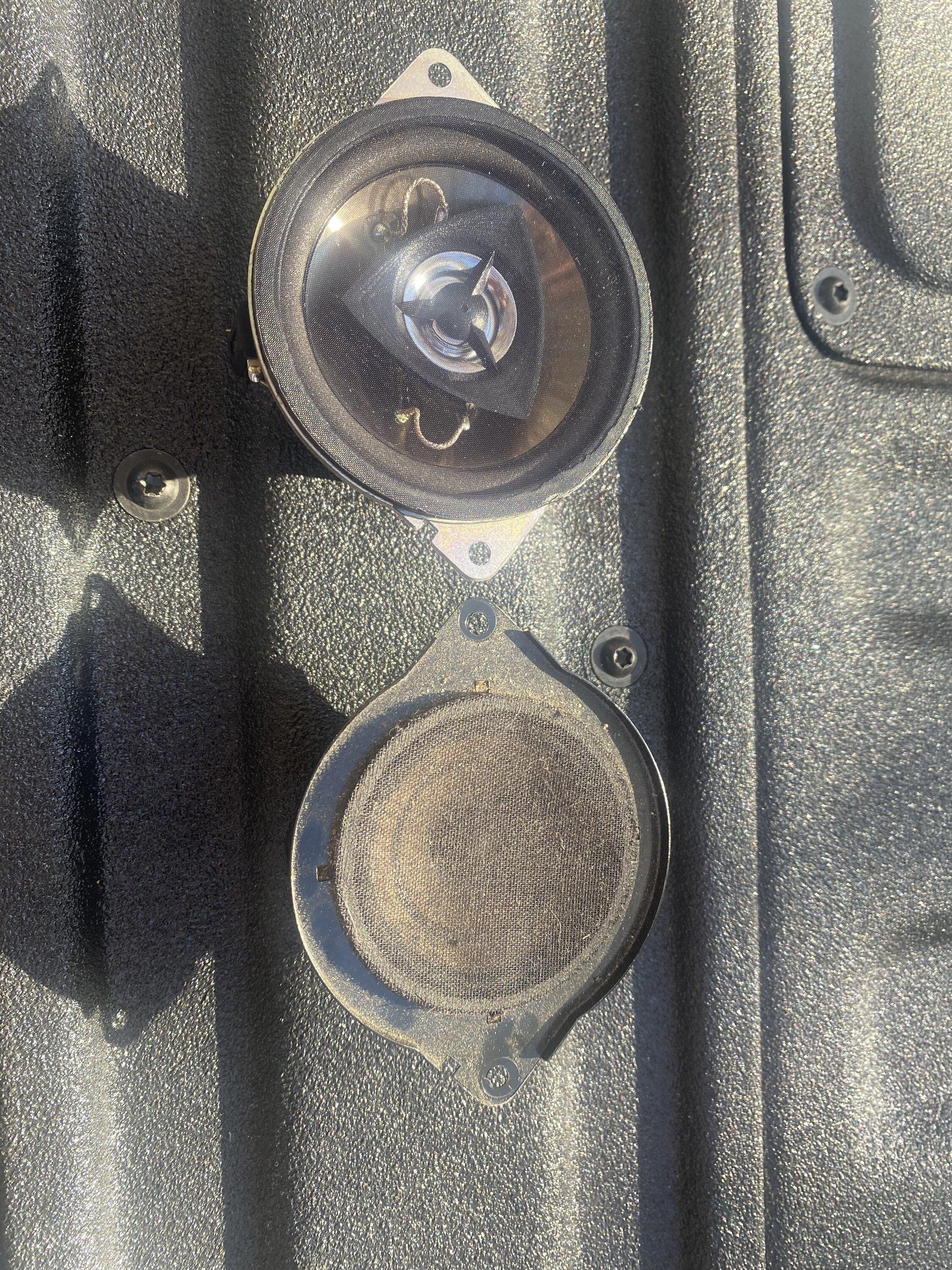 Jeep Gladiator Best 3.5" dash speakers? (direct replacement, no amps, no other speakers) 09731AAD-D0C5-4E14-A517-E5F00DF6D22E