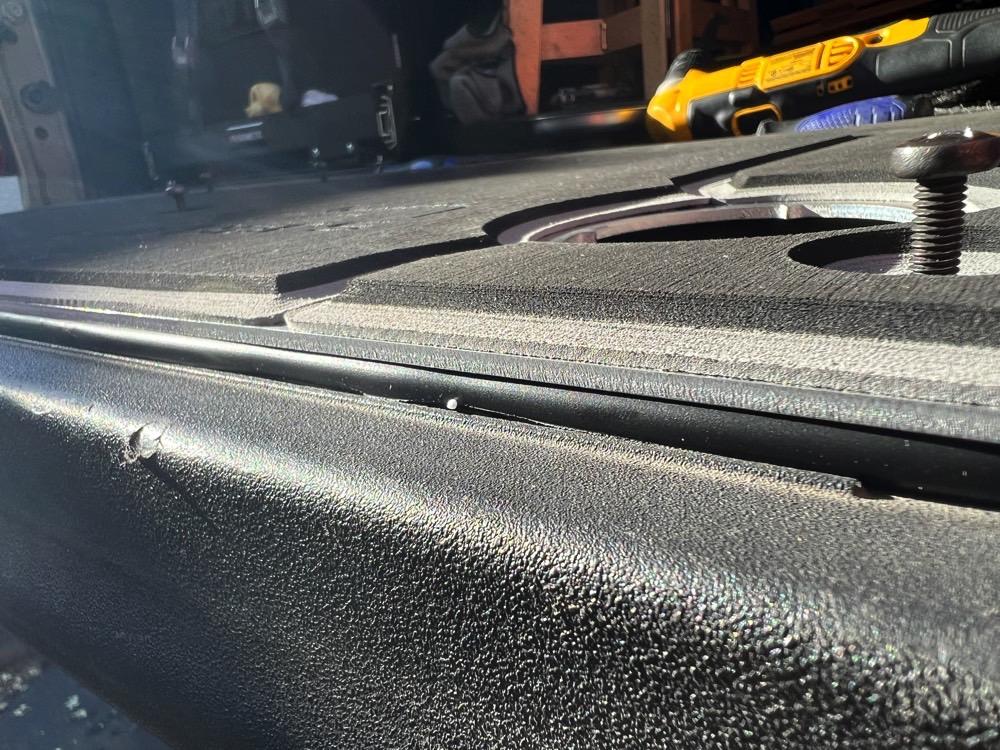 Jeep Gladiator New BillieBars Tailgate Cover! TailgateCover_3_Install06