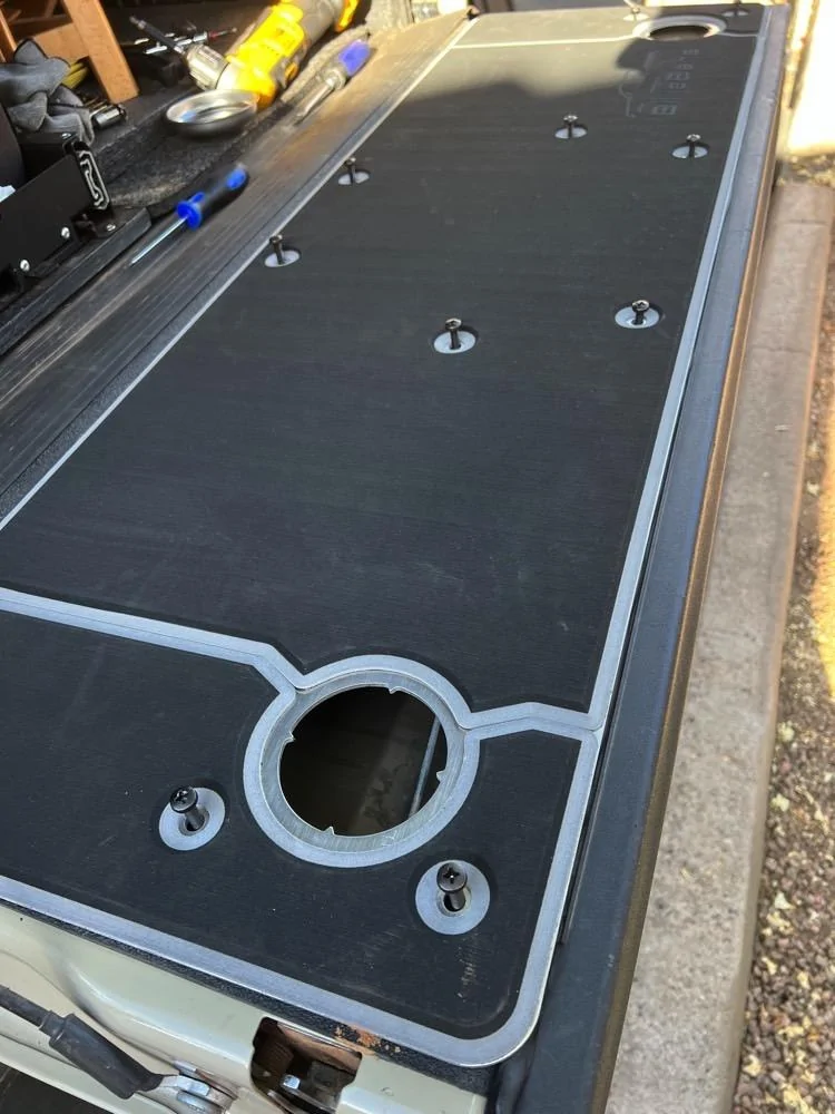 Jeep Gladiator New BillieBars Tailgate Cover! TailgateCover_3_Install05