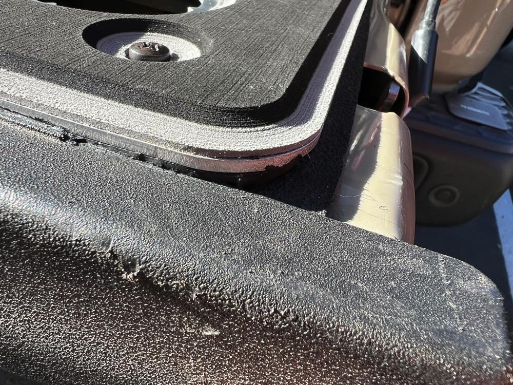 Jeep Gladiator New BillieBars Tailgate Cover! TailgateCover_3_Install08