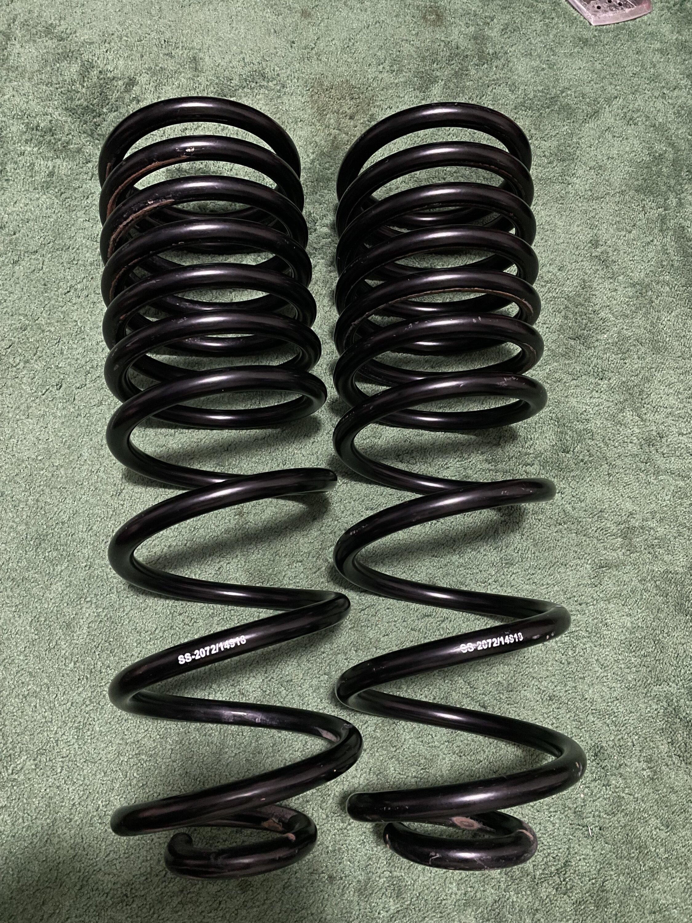 Jeep Gladiator Metalcloak 3.5" True Dual Rate Coils Front & Rear - $350 IMG_2125