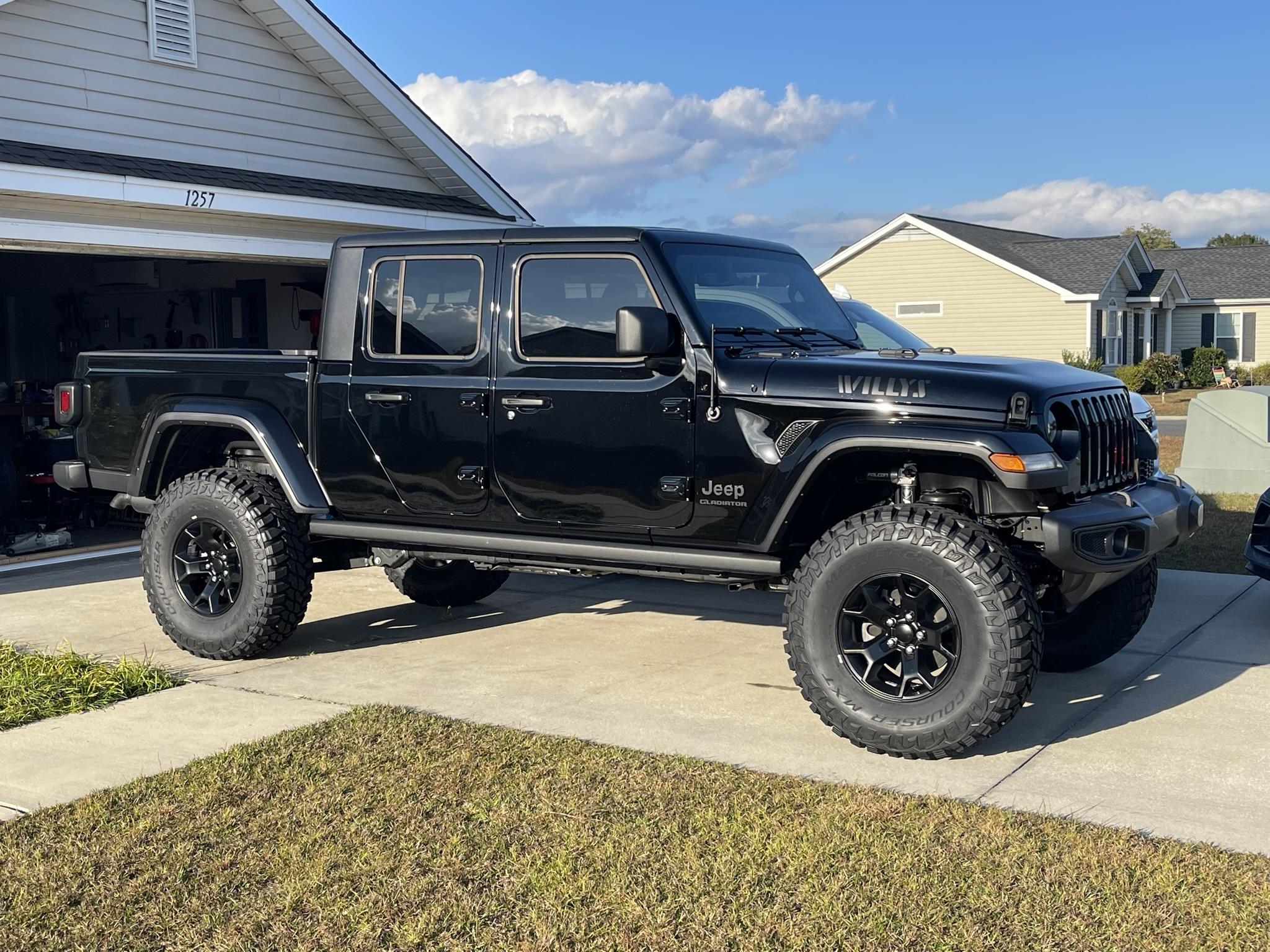 Jeep Gladiator Clayton Off Road JT Suspension Systems 68851088084__6230938E-9758-4FAD-9B31-ED9DFCF8E0A6.fullsizerender.JPEG