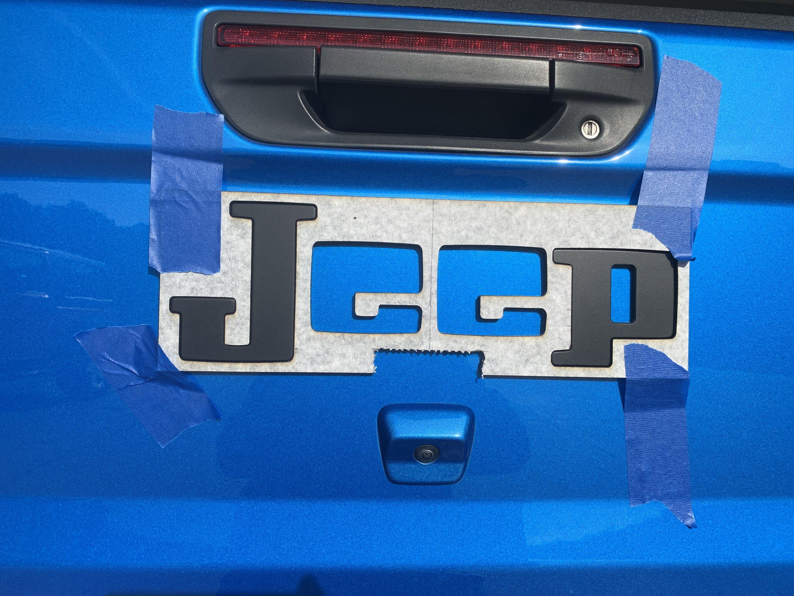 Jeep Gladiator "JEEP" tailgate badge mods? IMG_8943.JPG