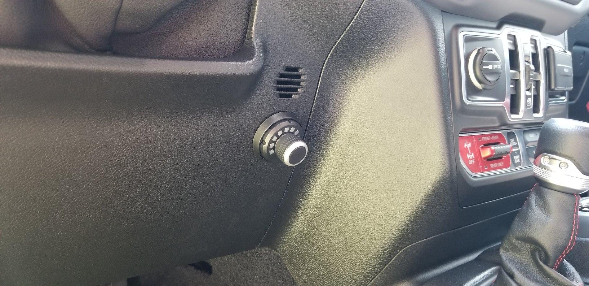 Jeep Gladiator BILLET SILVER Gladiator JT Club brake Controller