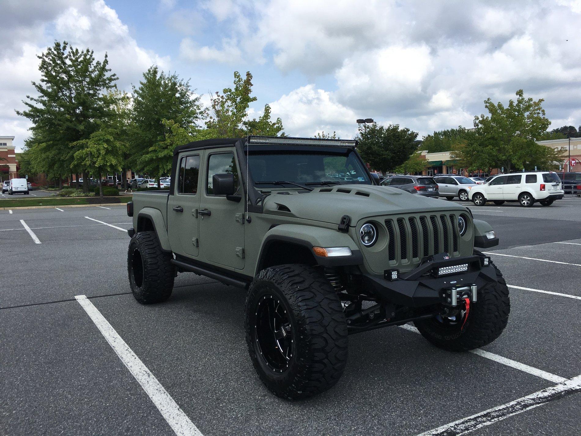 Jeep Gladiator Custom Gladiator in Virginia 8CA95A25-677D-401E-8AE6-02DDF57A1A27