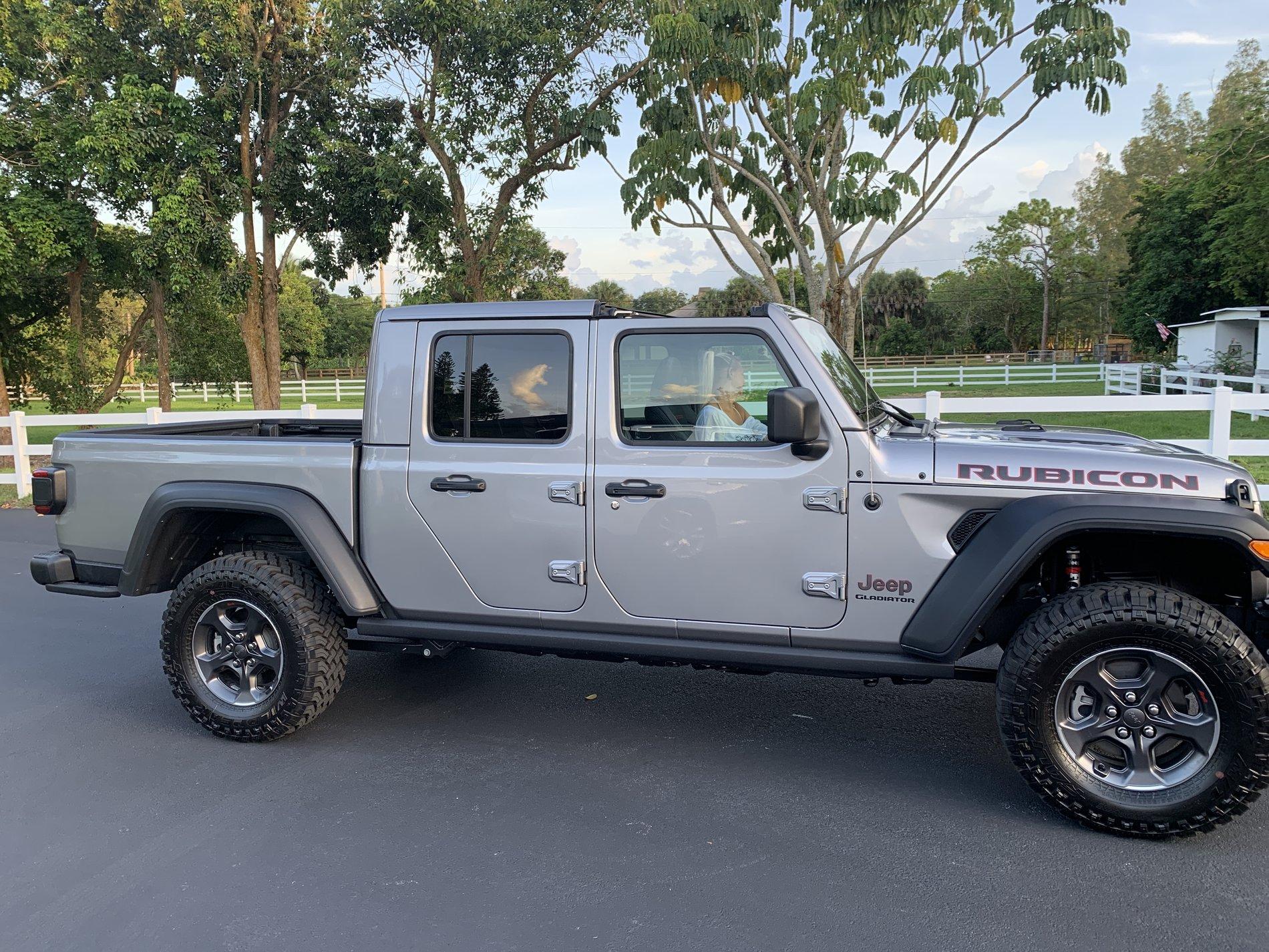 Jeep Gladiator Took Delivery of Your JT? Sign in Here! 1EB2BD54-6277-4418-B5CA-9BEDADA8E4C0