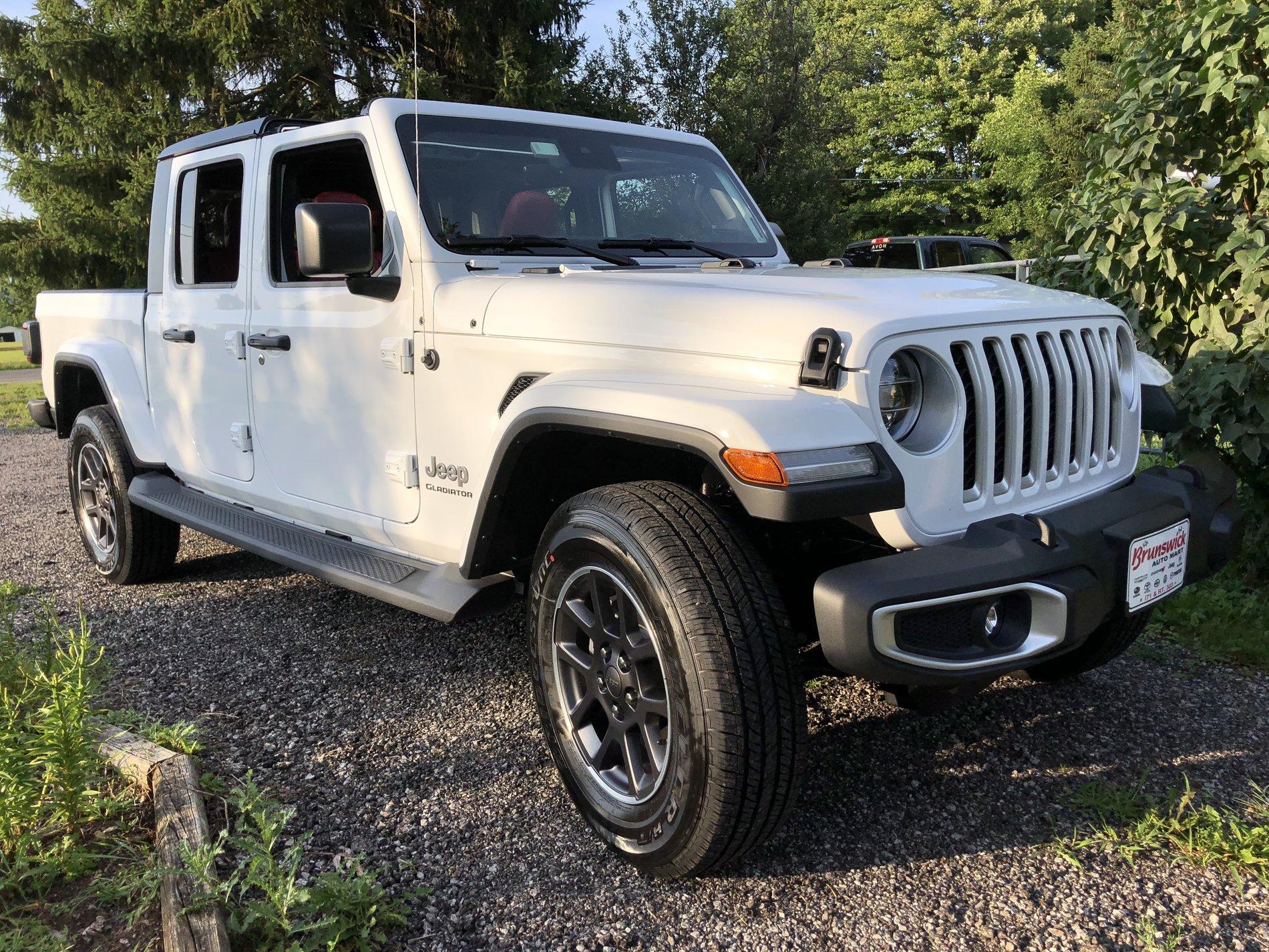 Jeep Gladiator BRIGHT WHITE Gladiator JT Club IMG_5432 Kopie