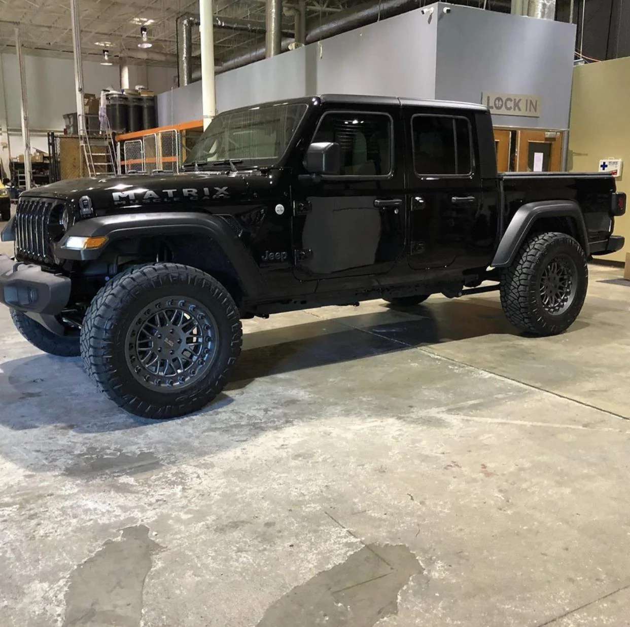 Jeep Gladiator BLACK Gladiator JT Club B83C4708-681E-486E-92B5-E90B62529C7E