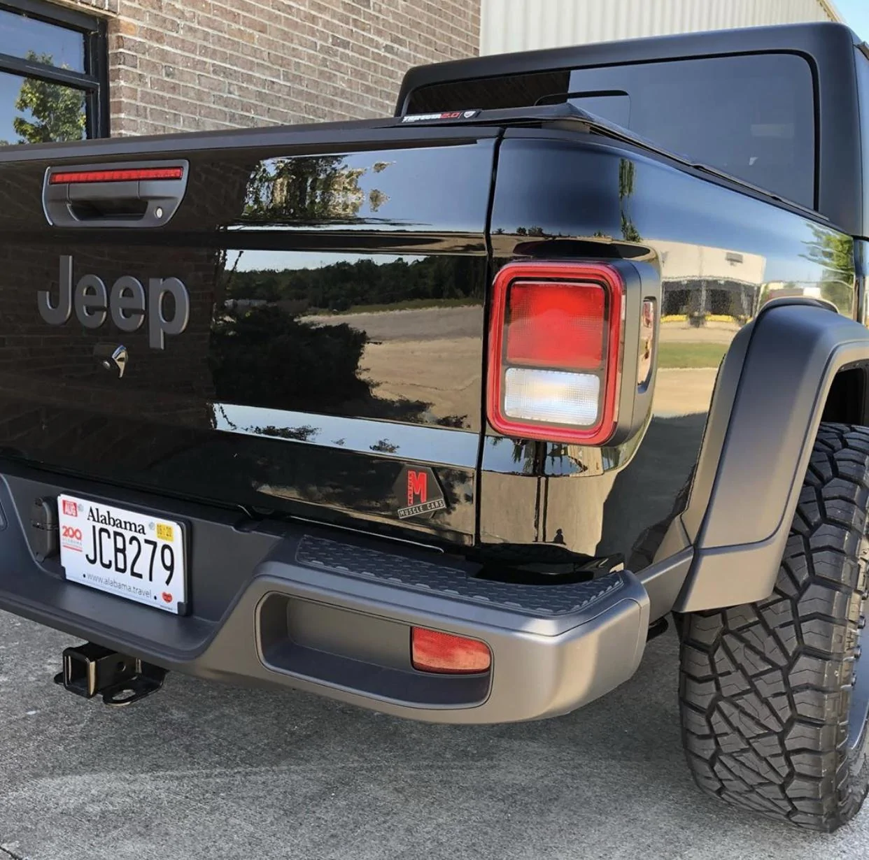 Jeep Gladiator BLACK Gladiator JT Club 16846059-BDD1-472B-AA8C-7275BFAF3C5B