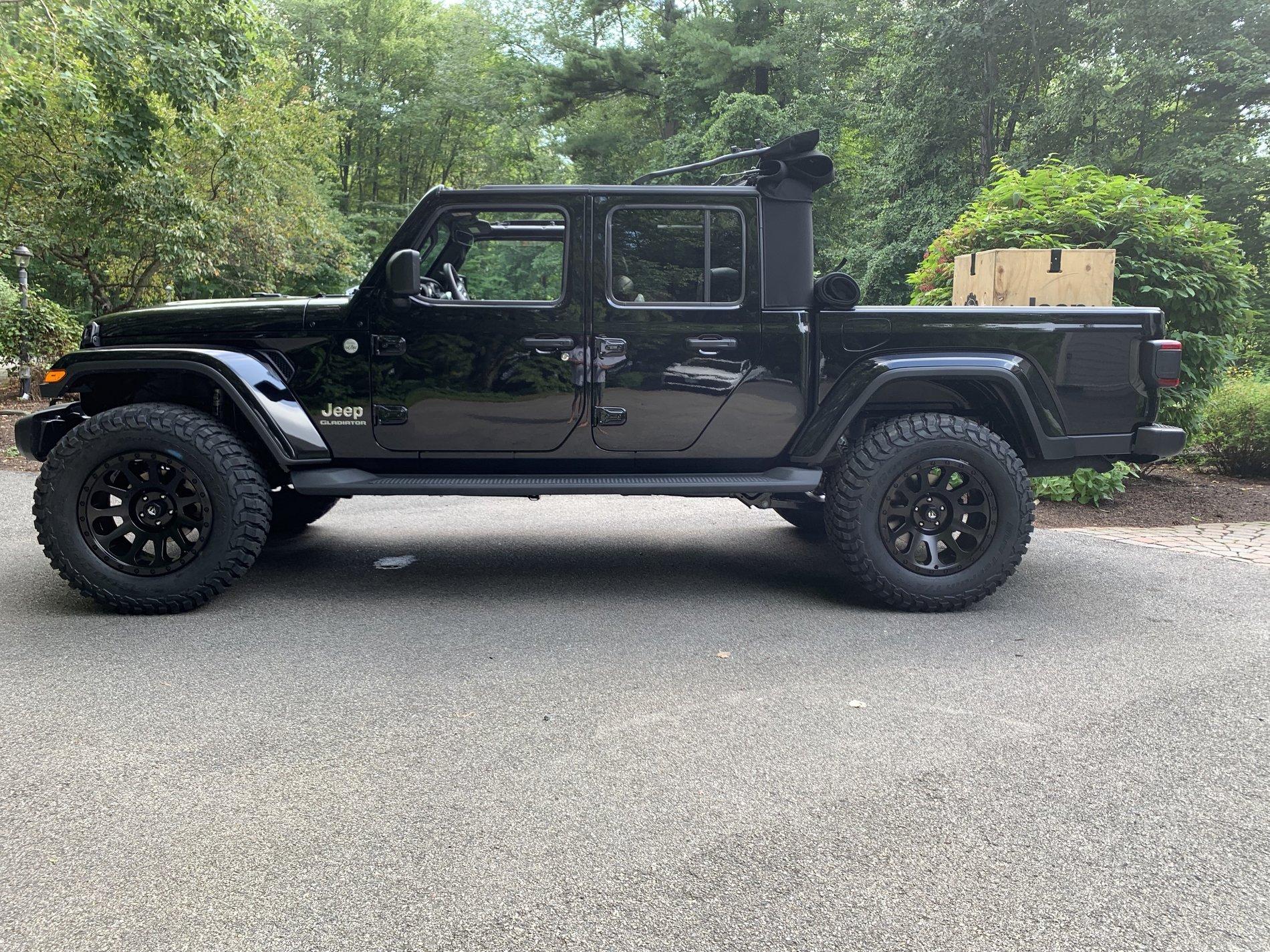 Jeep Gladiator -- 2020+ Gladiator Picture Game -- 0gsn0kIpQBCltf82ENLiL
