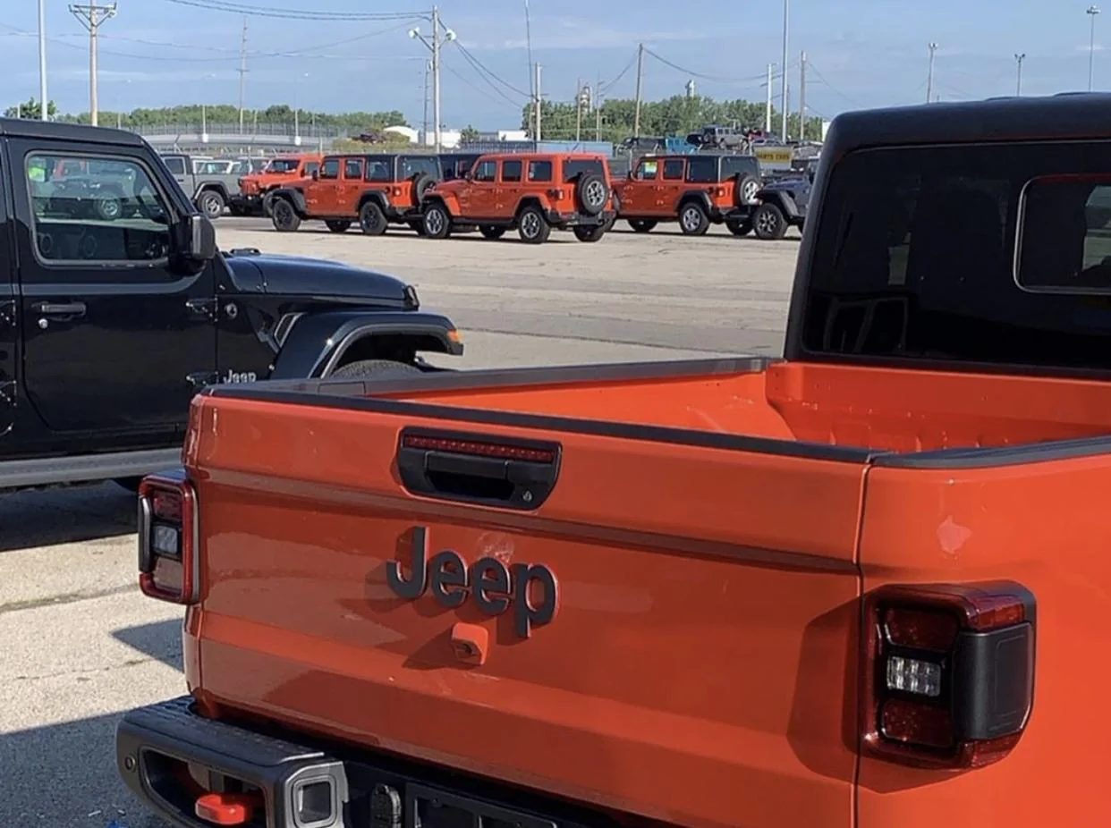 Jeep Gladiator PUNK'N Gladiator JT Club 91A7BE06-C922-47E6-90BA-6AD87231DC83
