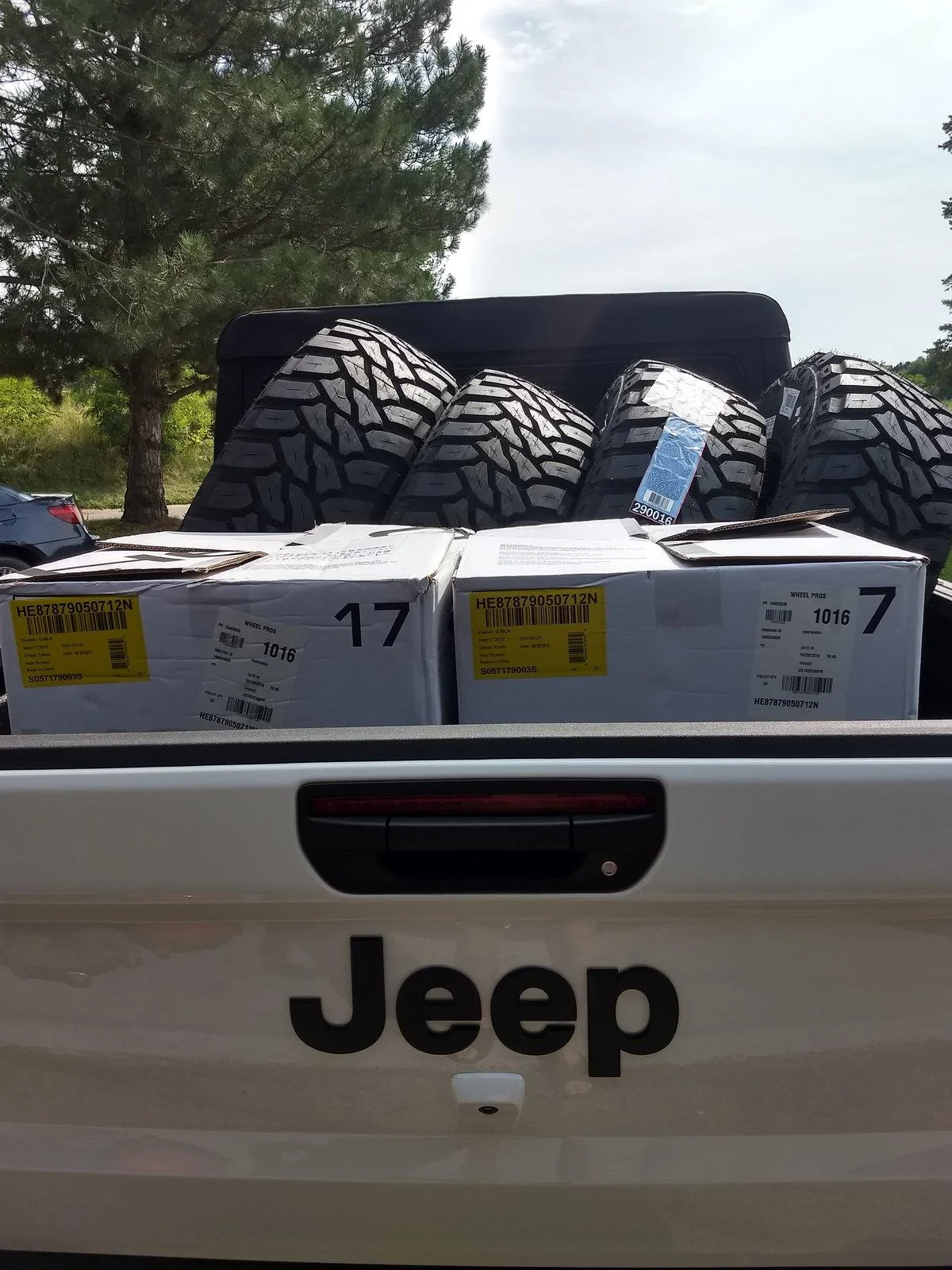 Jeep Gladiator BRIGHT WHITE Gladiator JT Club IMG_20190818_155806576_HDR