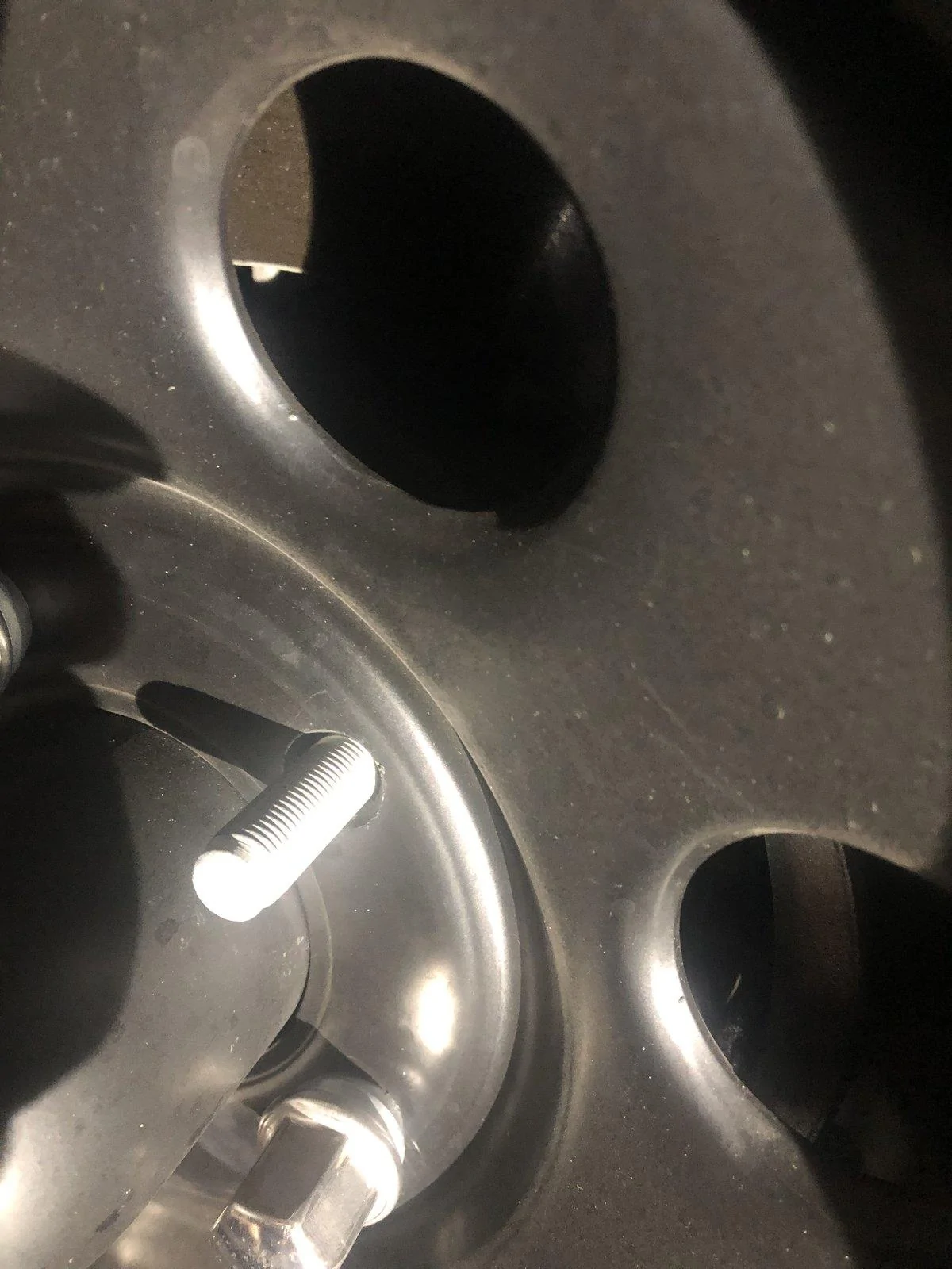 Jeep Gladiator Lug nuts 6E17B17D-B986-457E-ADE2-E09CEB22D560