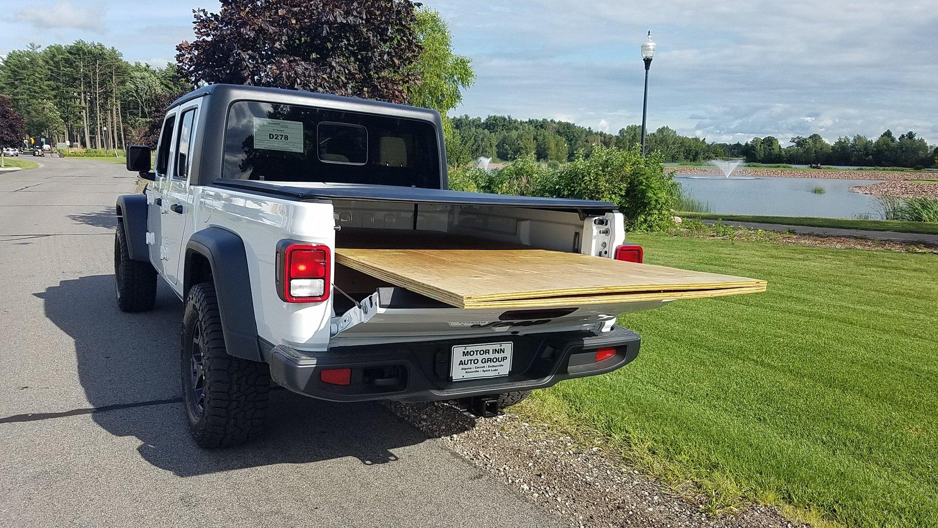 Jeep Gladiator Where have you been all my life, Gladys? 16 plywood outside
