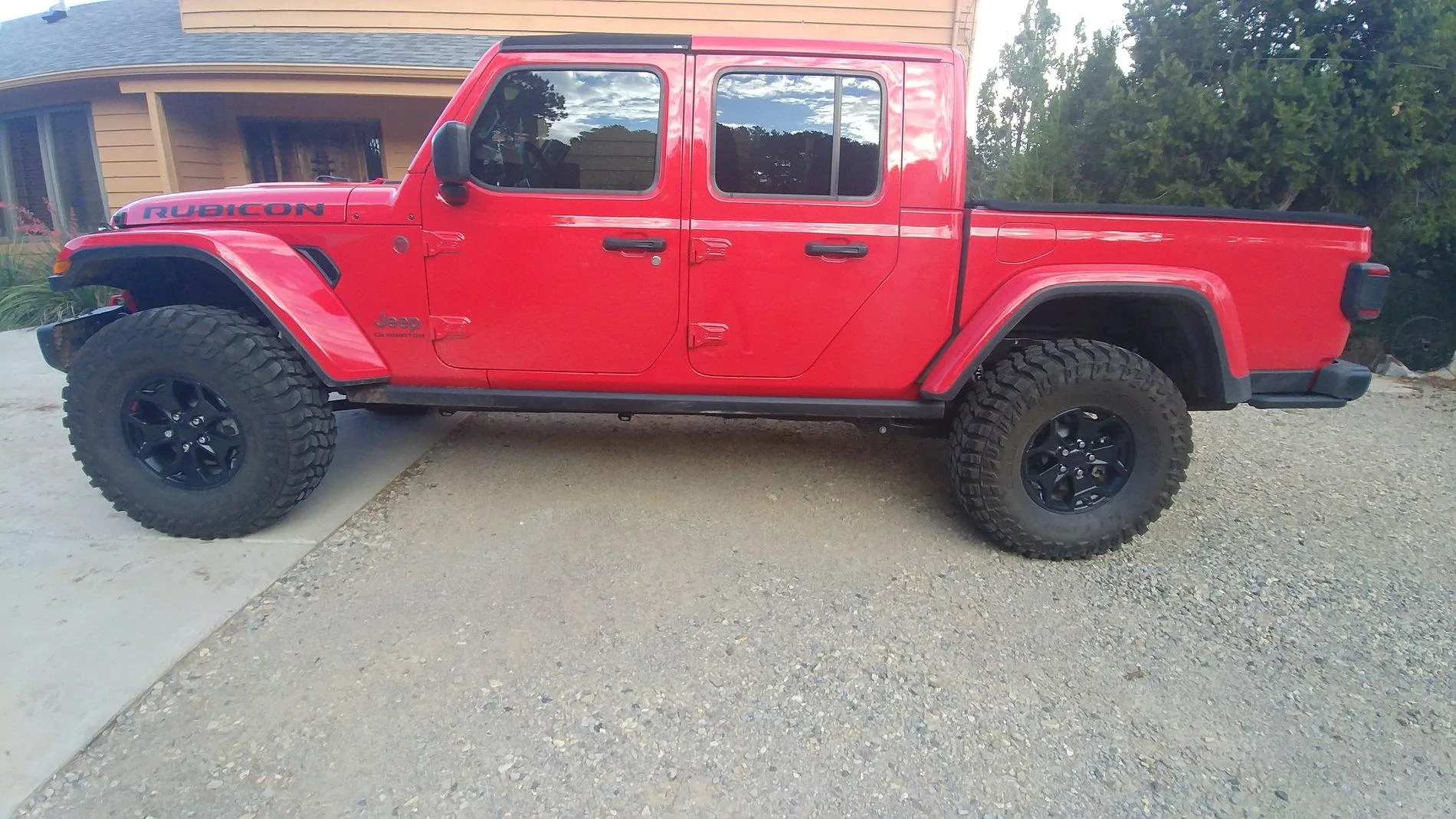 Jeep Gladiator Gladiators on Mopar 2" Lift Kit 0810191857c