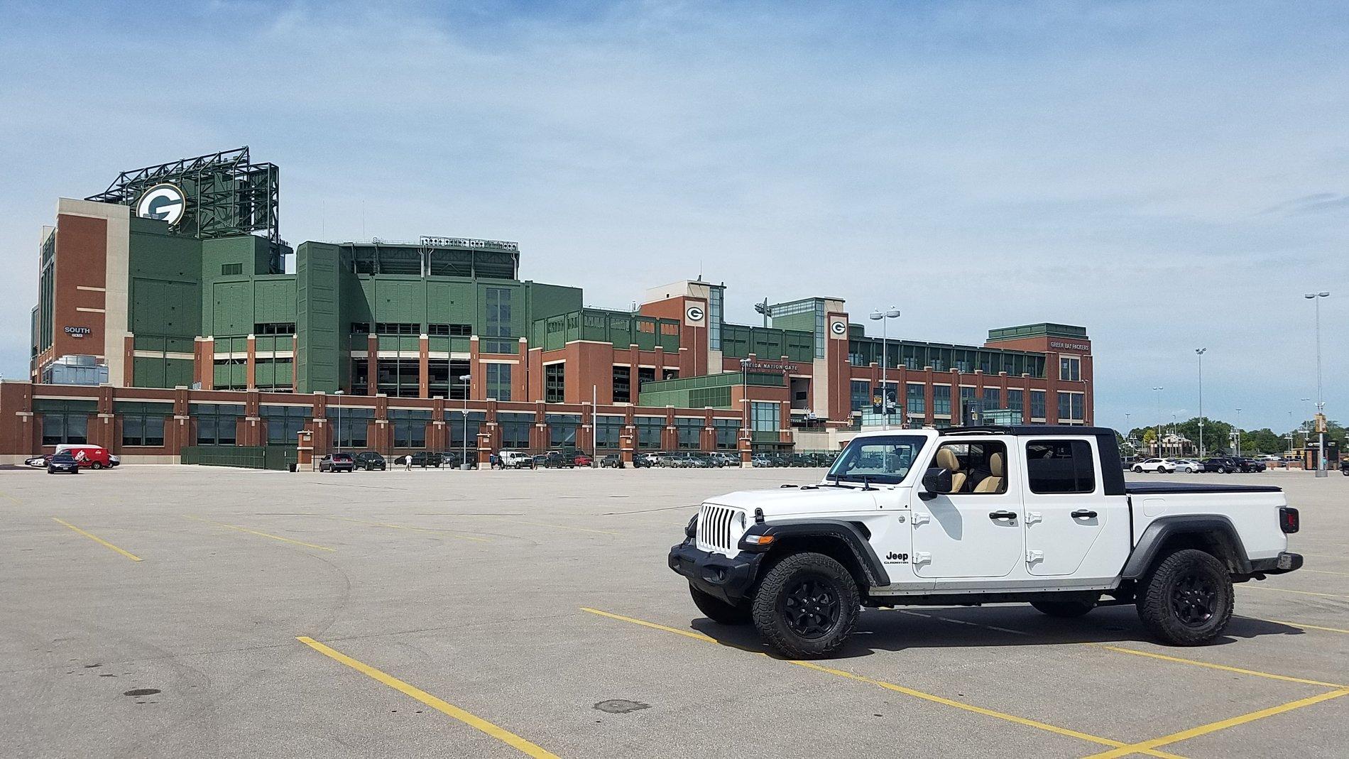 Jeep Gladiator BRIGHT WHITE Gladiator JT Club 20190820_130334