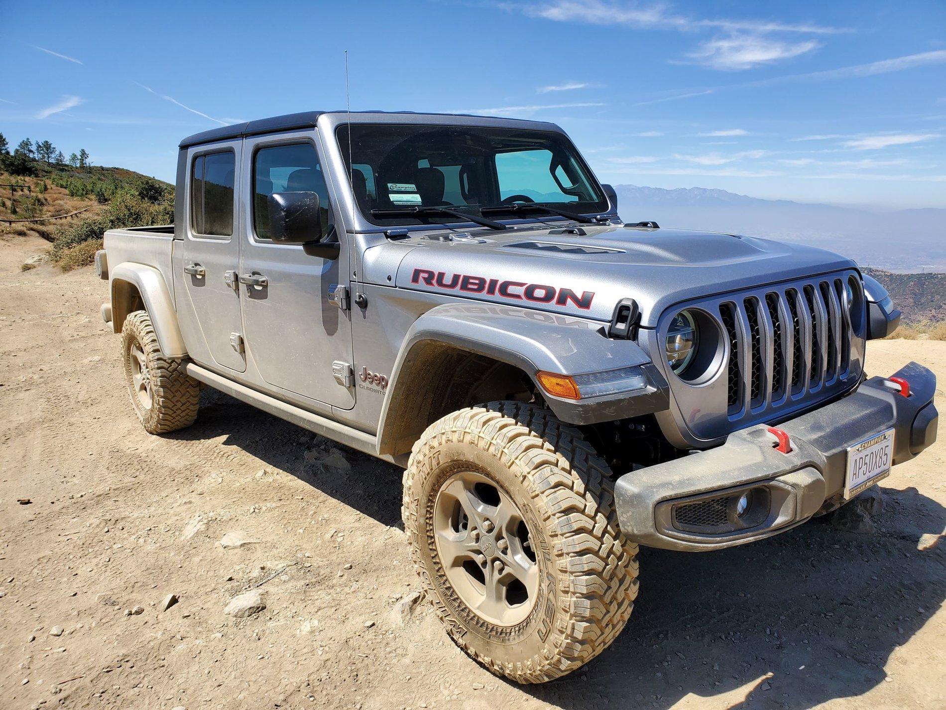 Jeep Gladiator BILLET SILVER Gladiator JT Club 20190817_141813