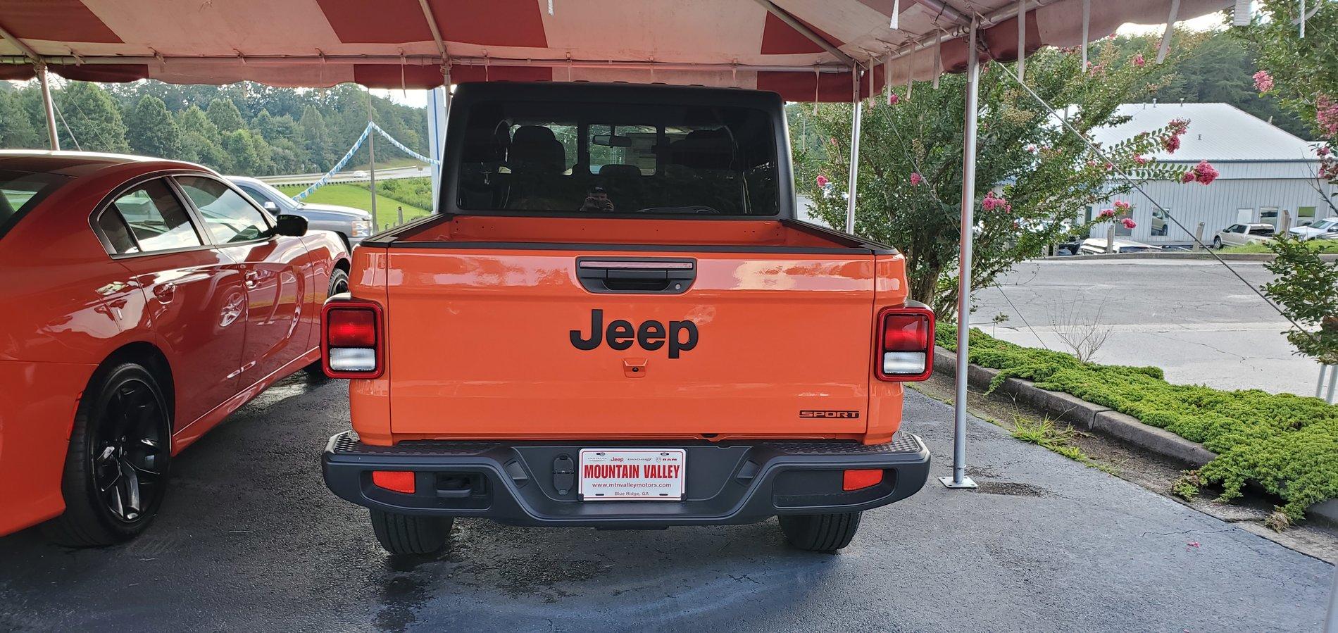 Jeep Gladiator First Punk'n Gladiators have rolled off assembly line 20190821_180230