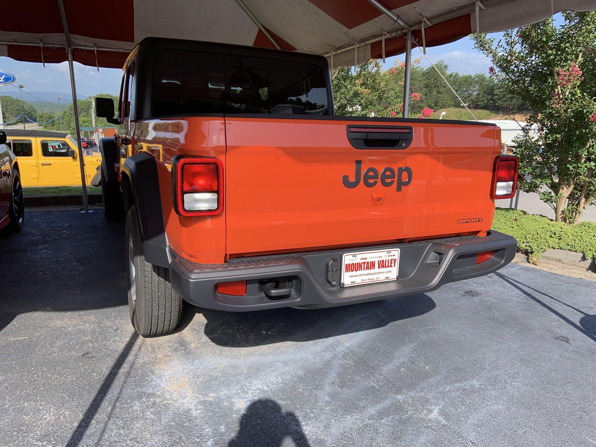 Jeep Gladiator PUNK'N Gladiator JT Club 979EAF40-660D-4B3E-A873-604CD643125F