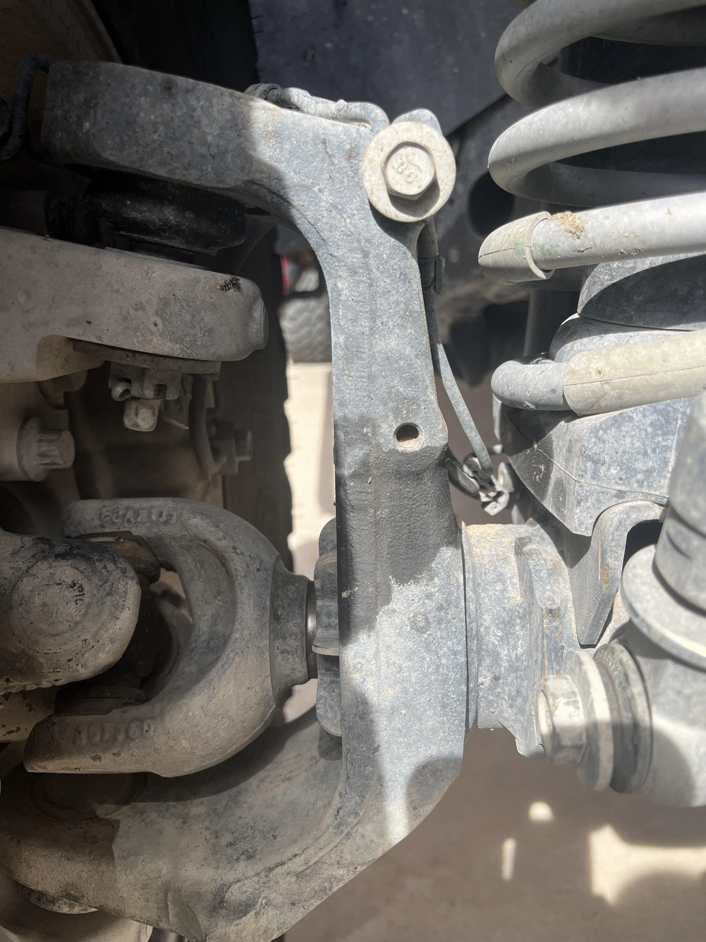 Jeep Gladiator Signs of a bad axle bearing? + mystery clunk when going over bumps. Help please. IMG_5590